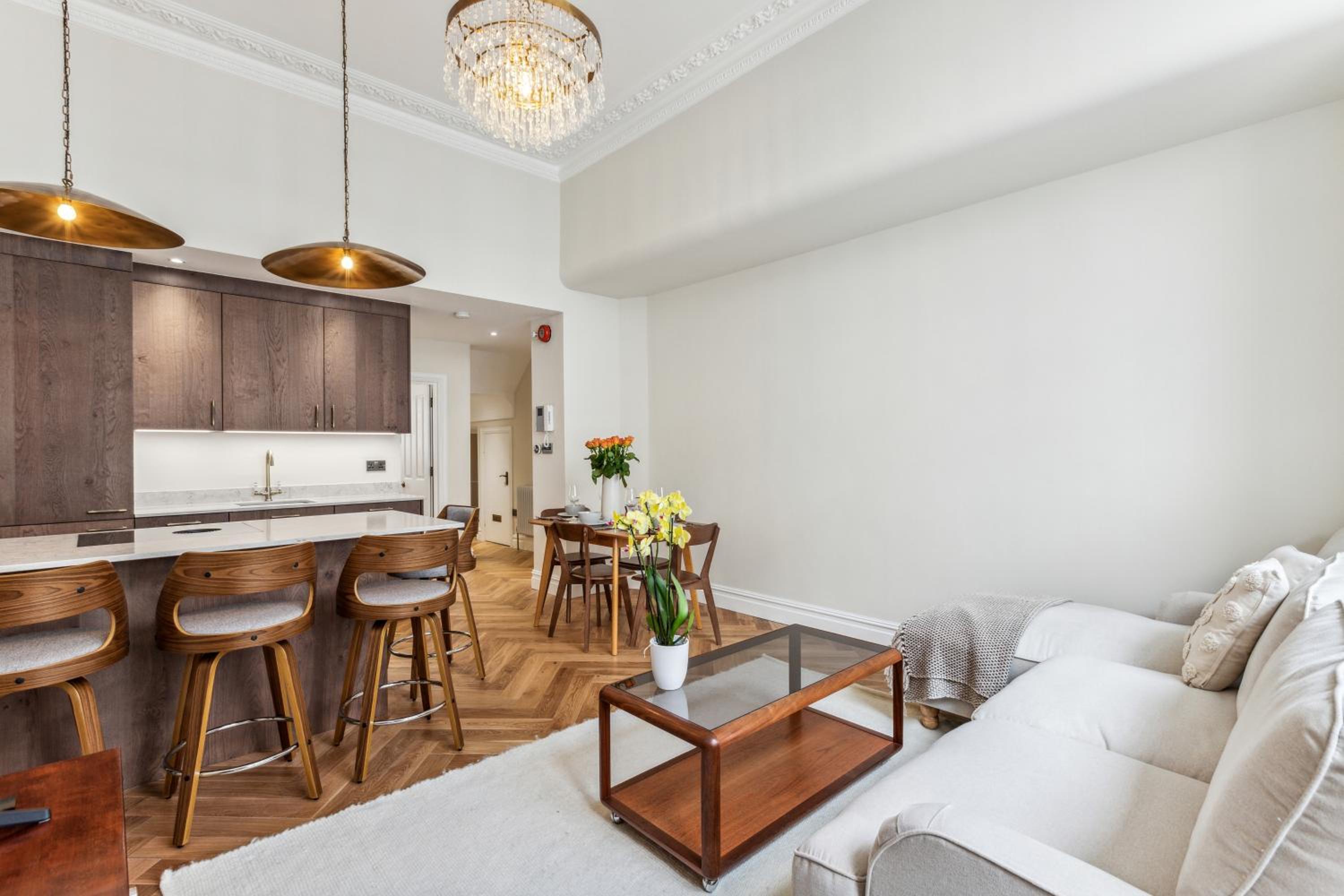 Idyllic 2Bed 2Bath Apartment