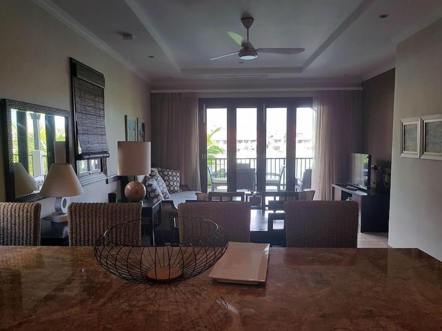 Porse Deluxe Suites by Simply-Seychelles view 3