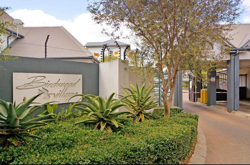 Chatswell Fourways with Travelsome view 4