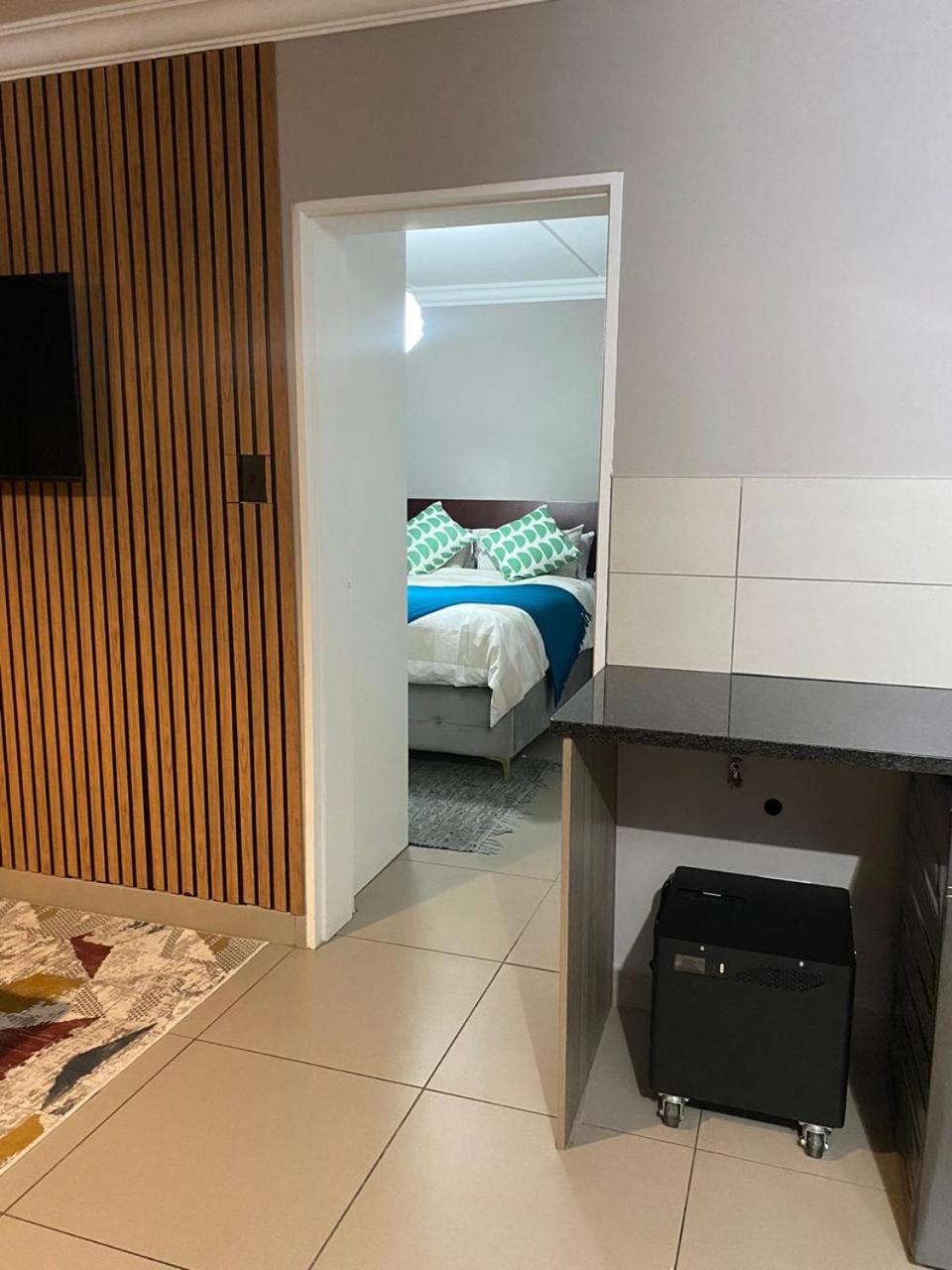 Chatswell Fourways with Travelsome view 5