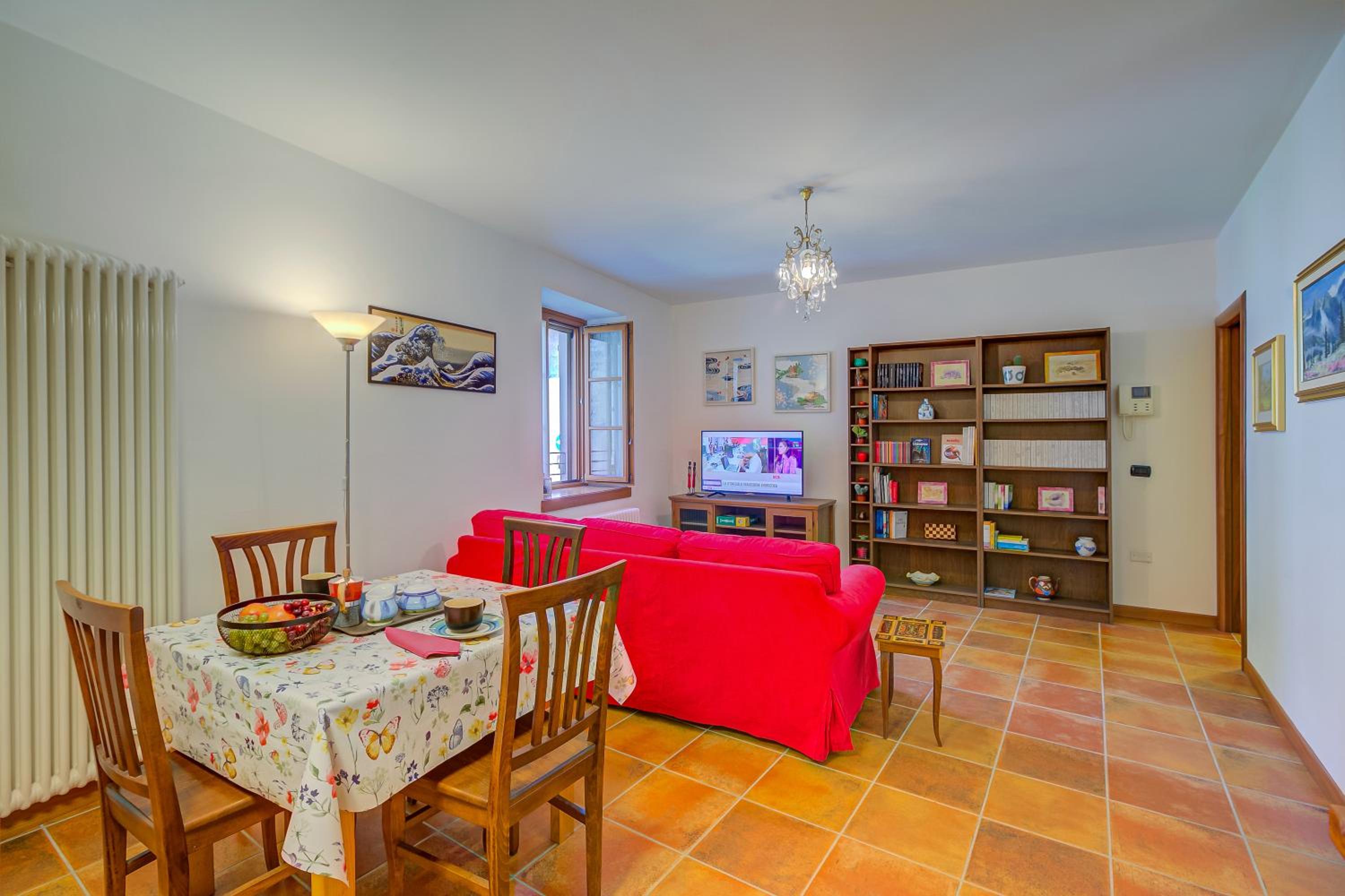 La Madonnina - Happy Rentals view 3