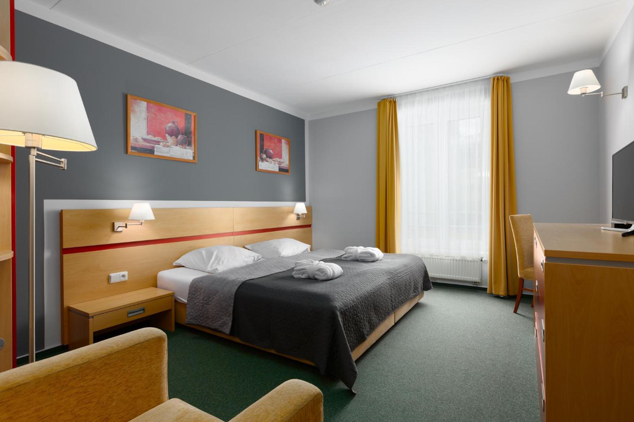 Hotel Kurhotel Brussel - Image 1