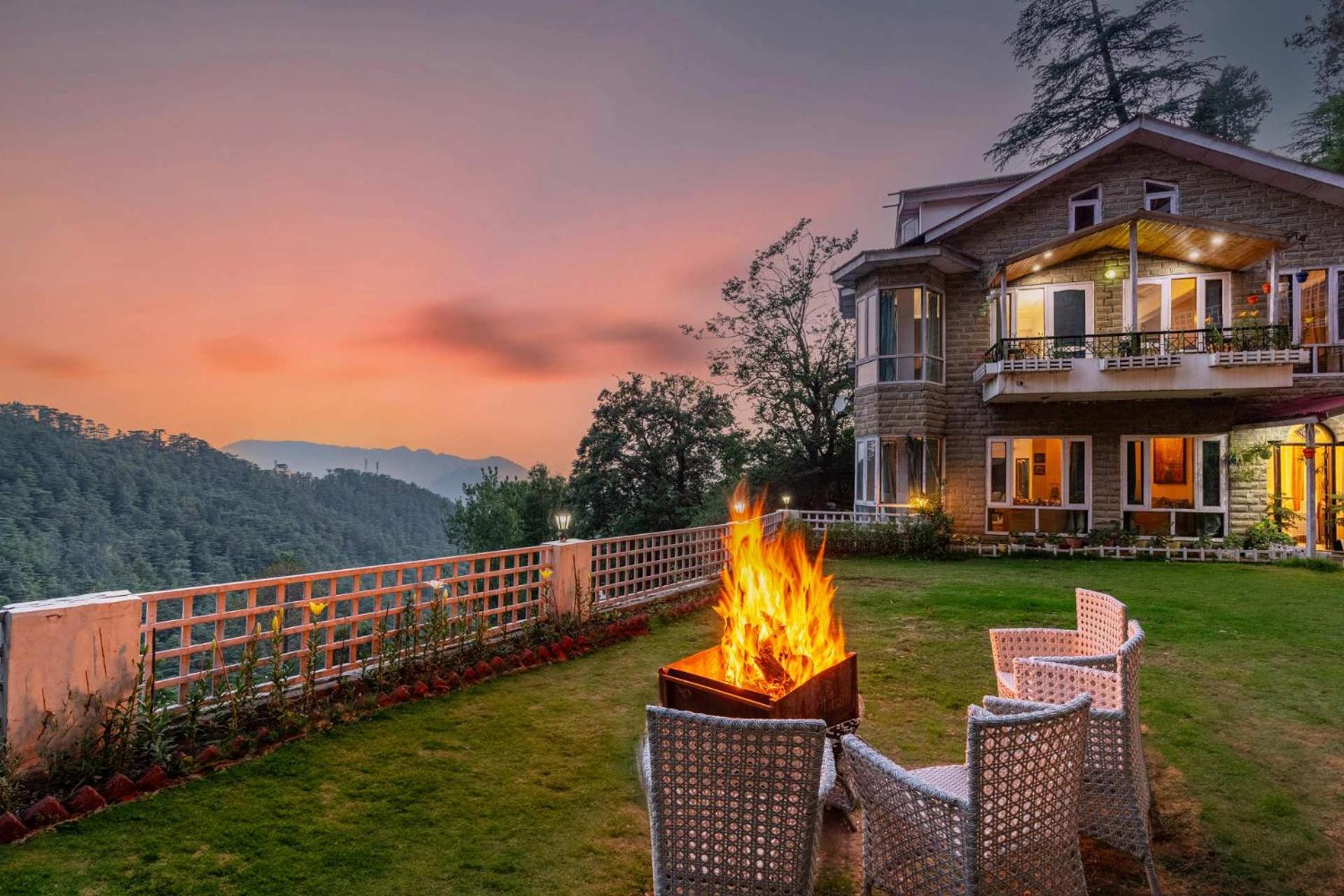 Simla Manor by VEO - Part of StayVista view 2
