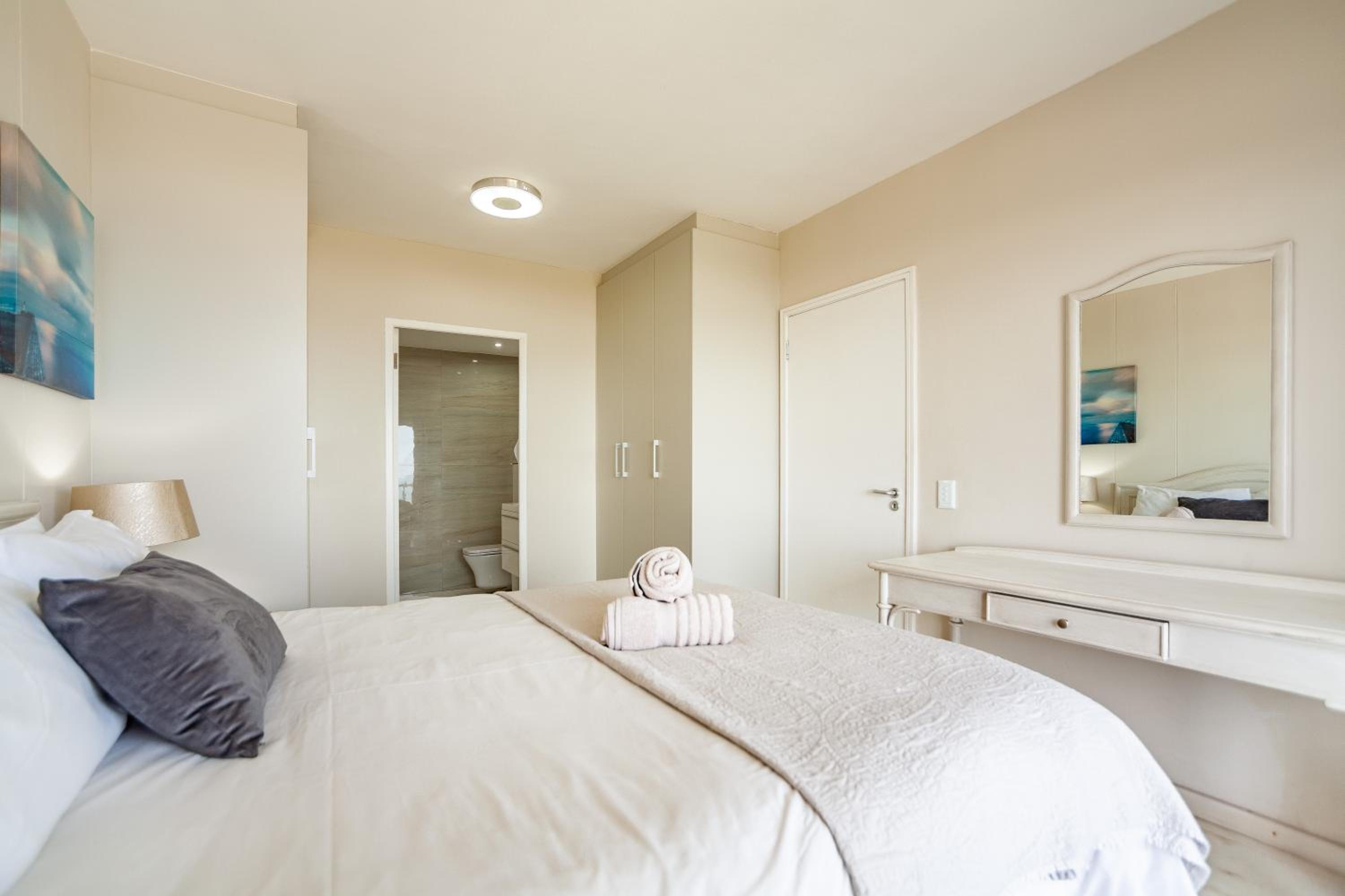 Luxury Private Beachfront 2 bedroom Dolphin Apartment, Blouberg, Cape Town view 3