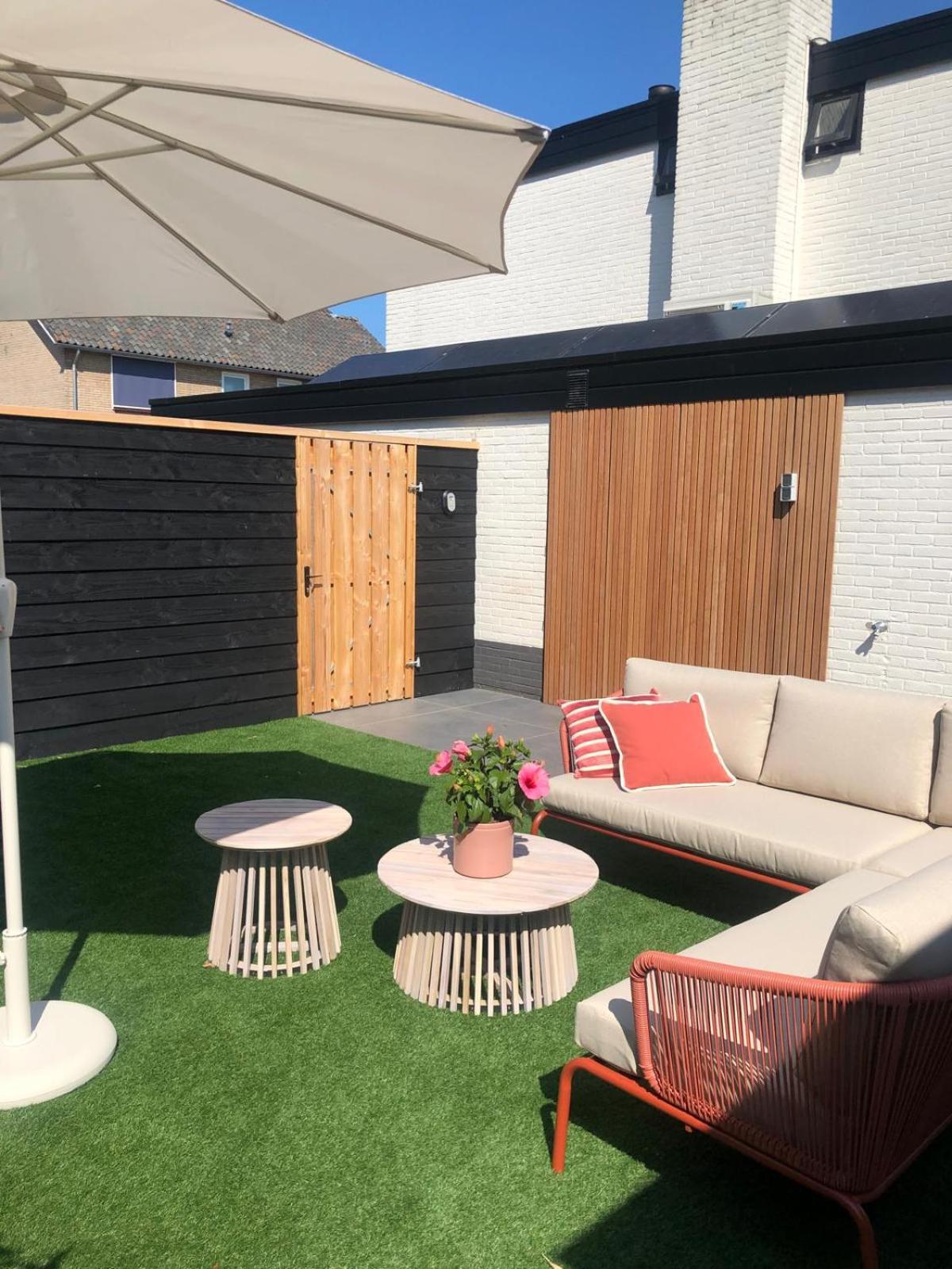 The Little White House - Property Image 2