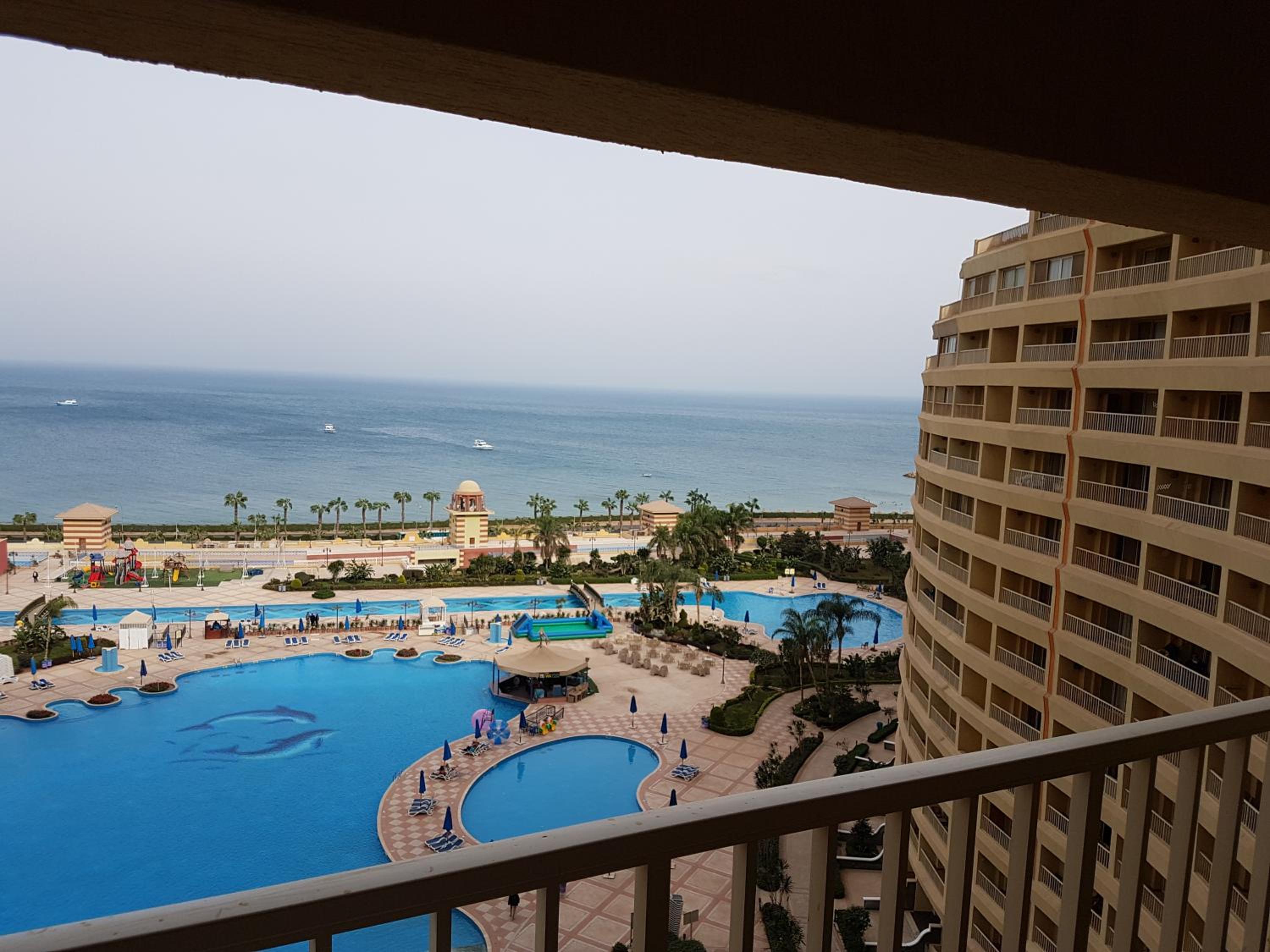 Private Chaleat AT Porto Sukhna Sea View