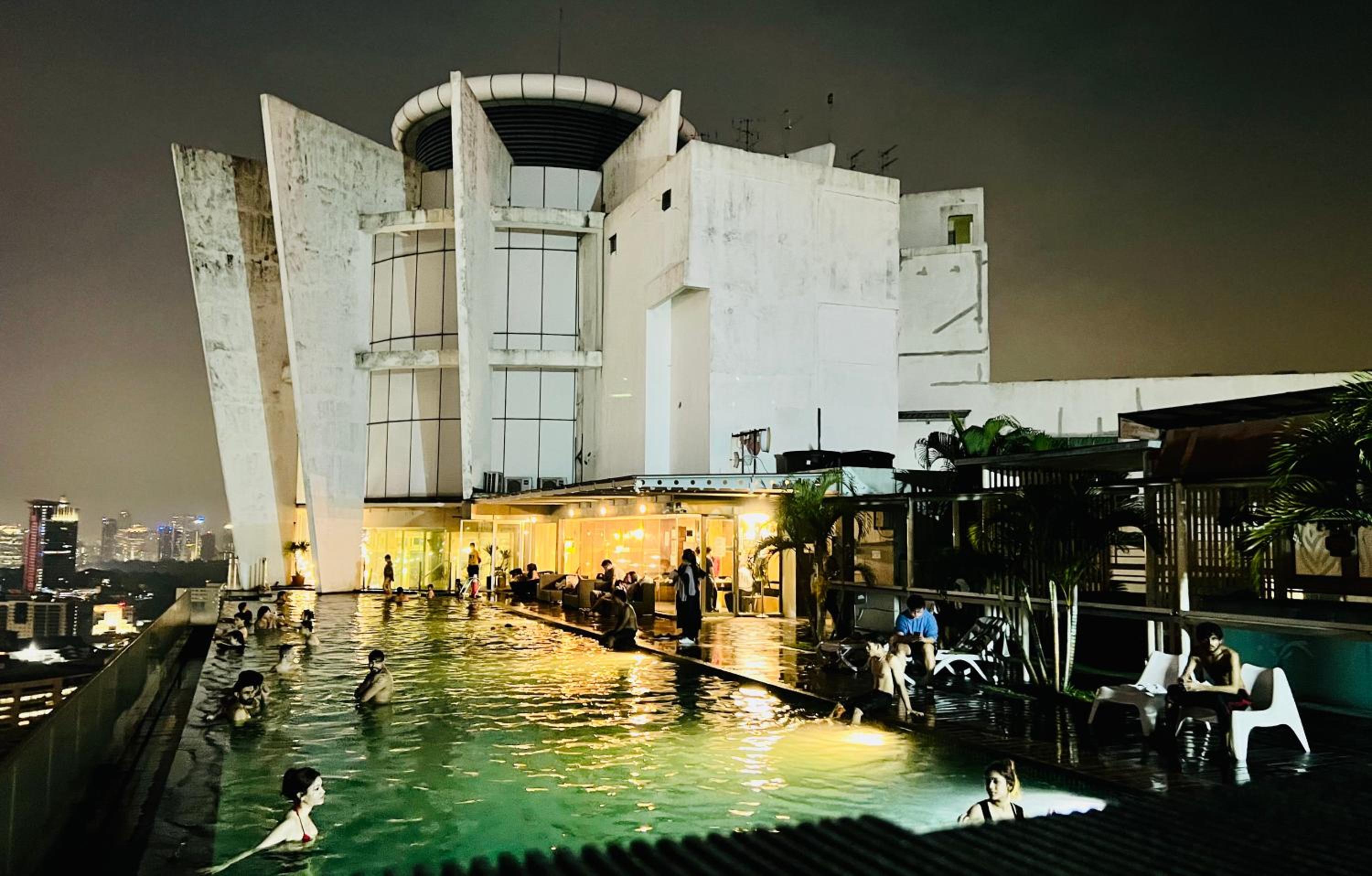 Spritz Empire Regalia Suites & Residence