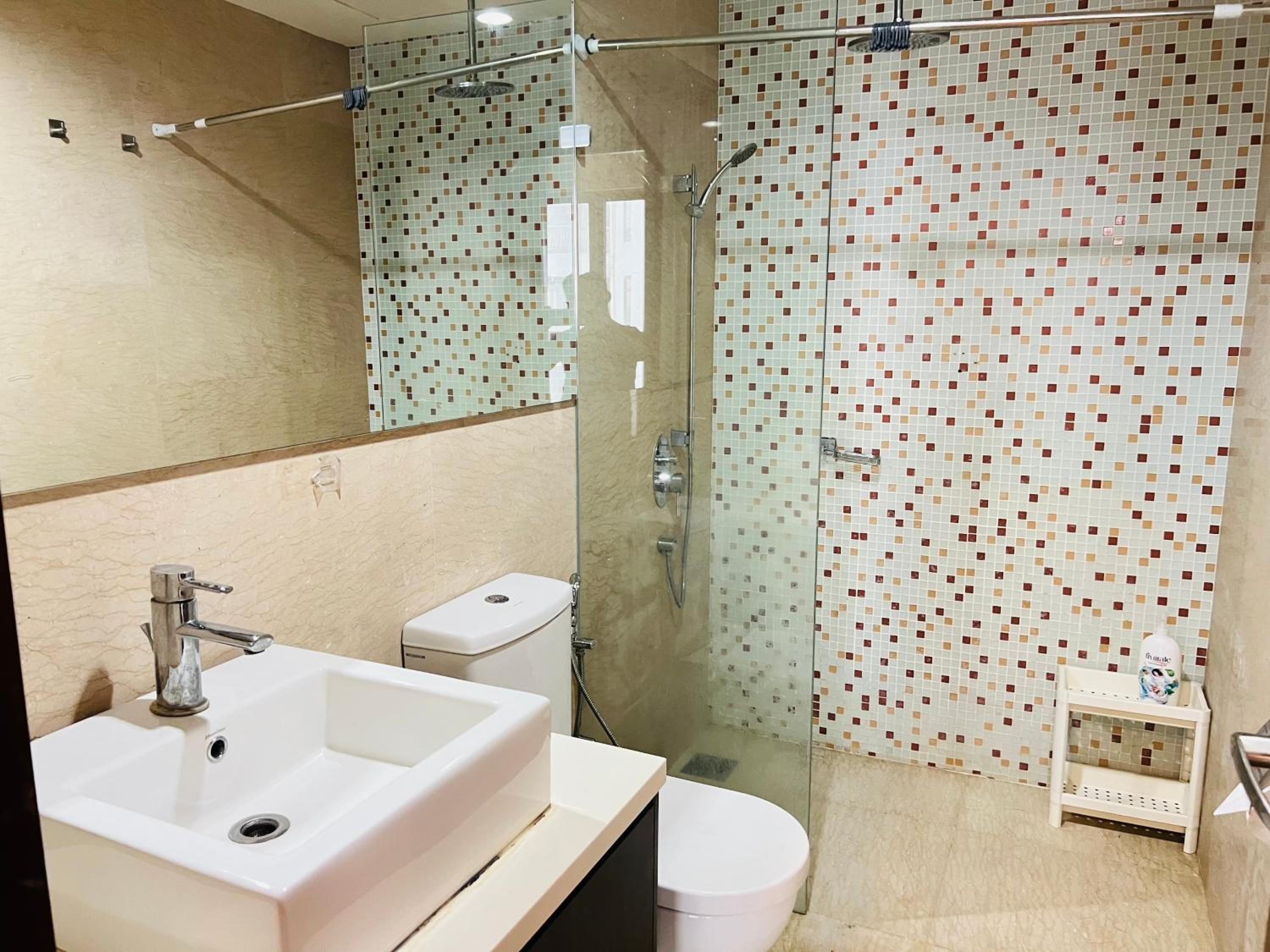 Spritz Empire Regalia Suites & Residence