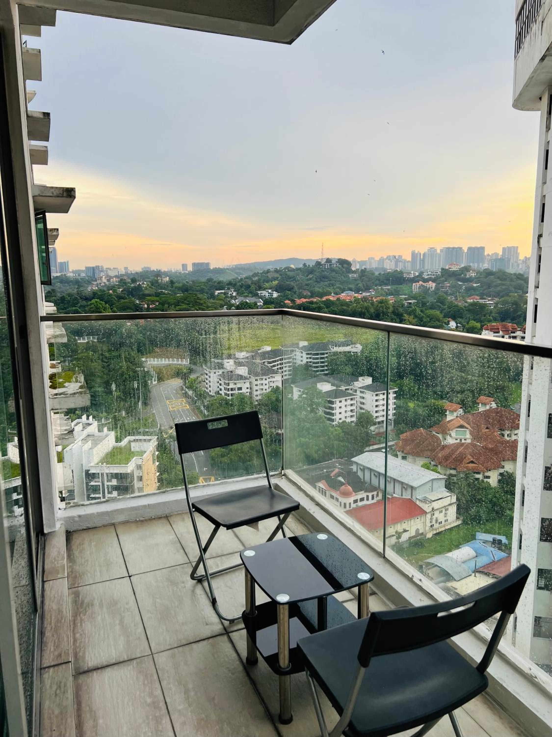 Spritz Empire Regalia Suites & Residence