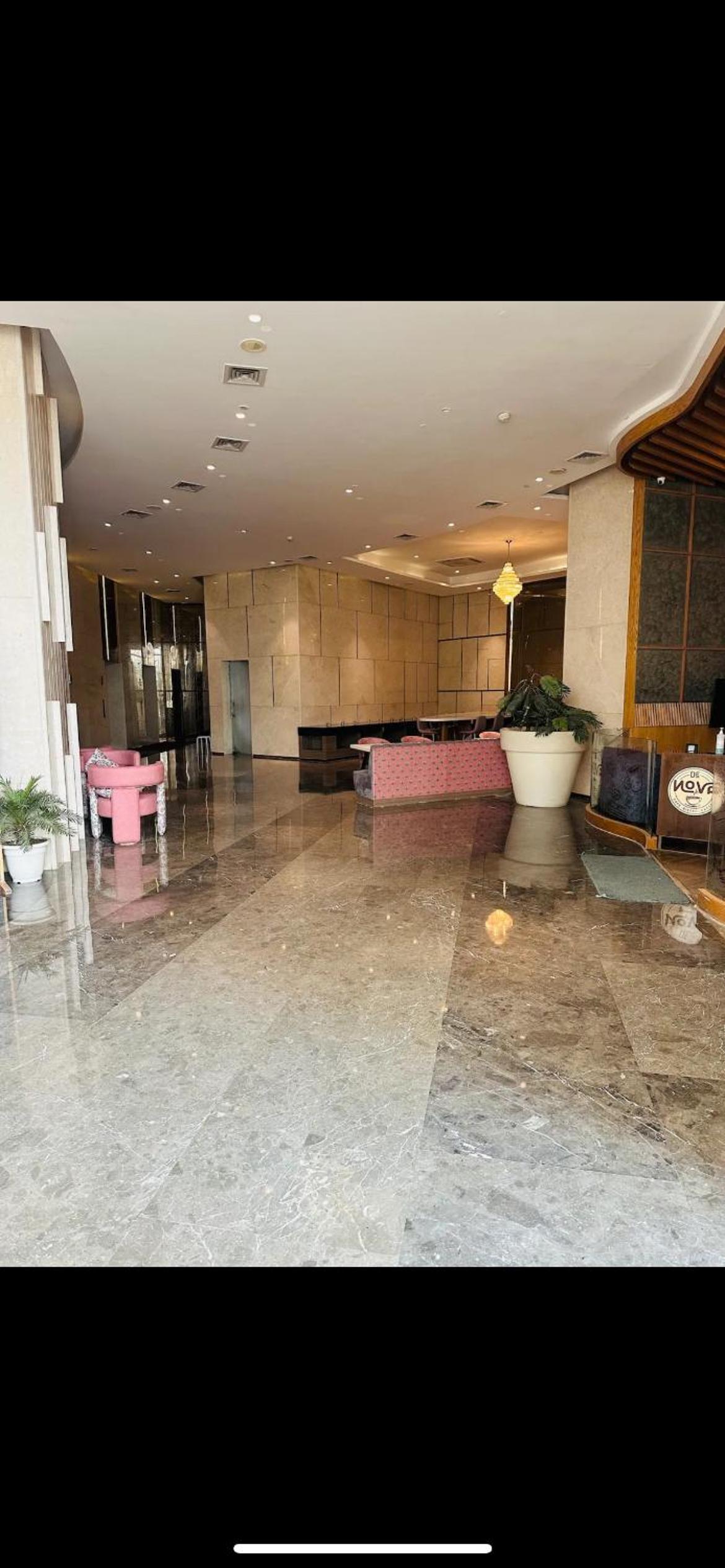 SkyHouse RiverView