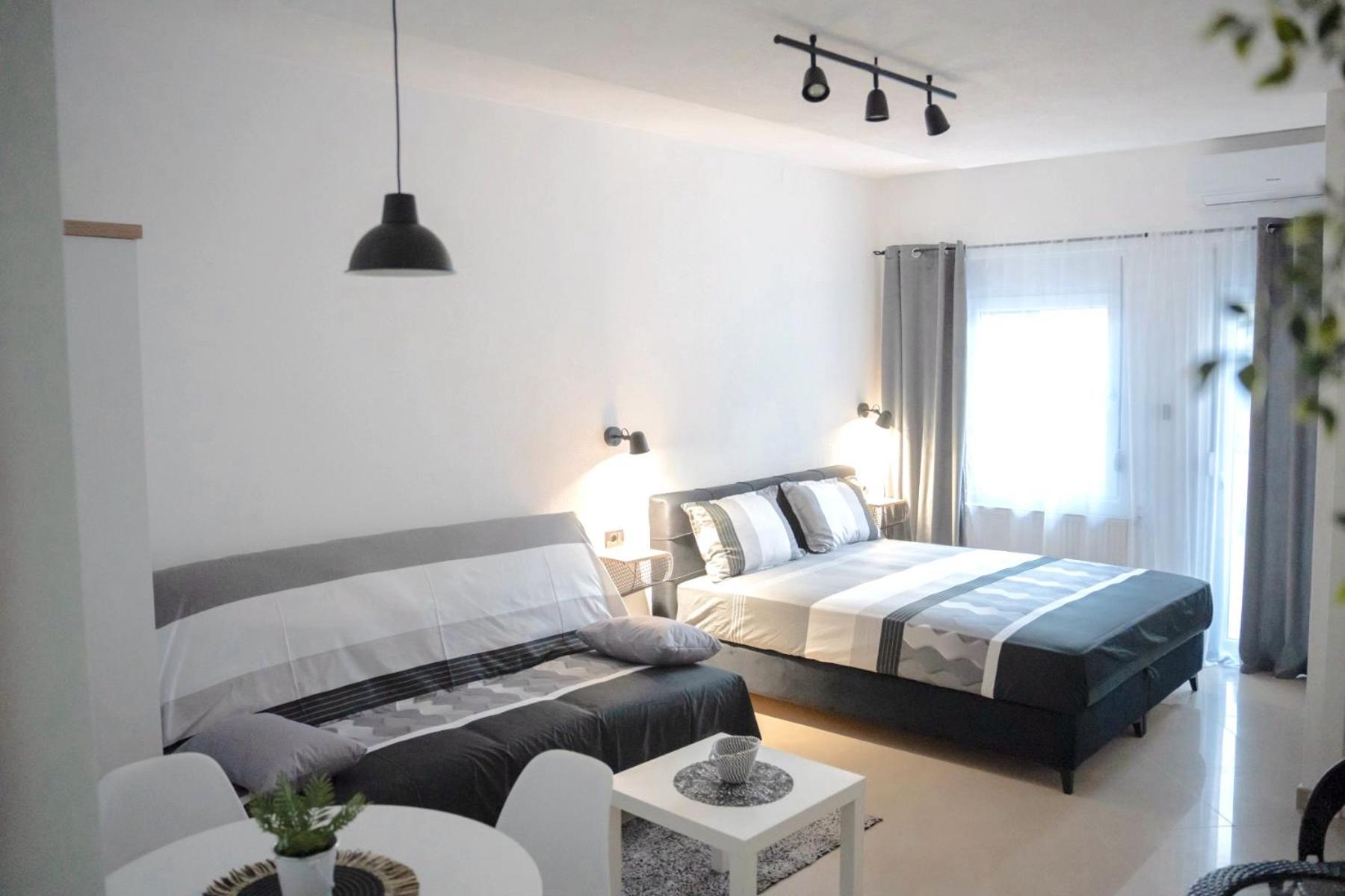 LAGUNA Apartments