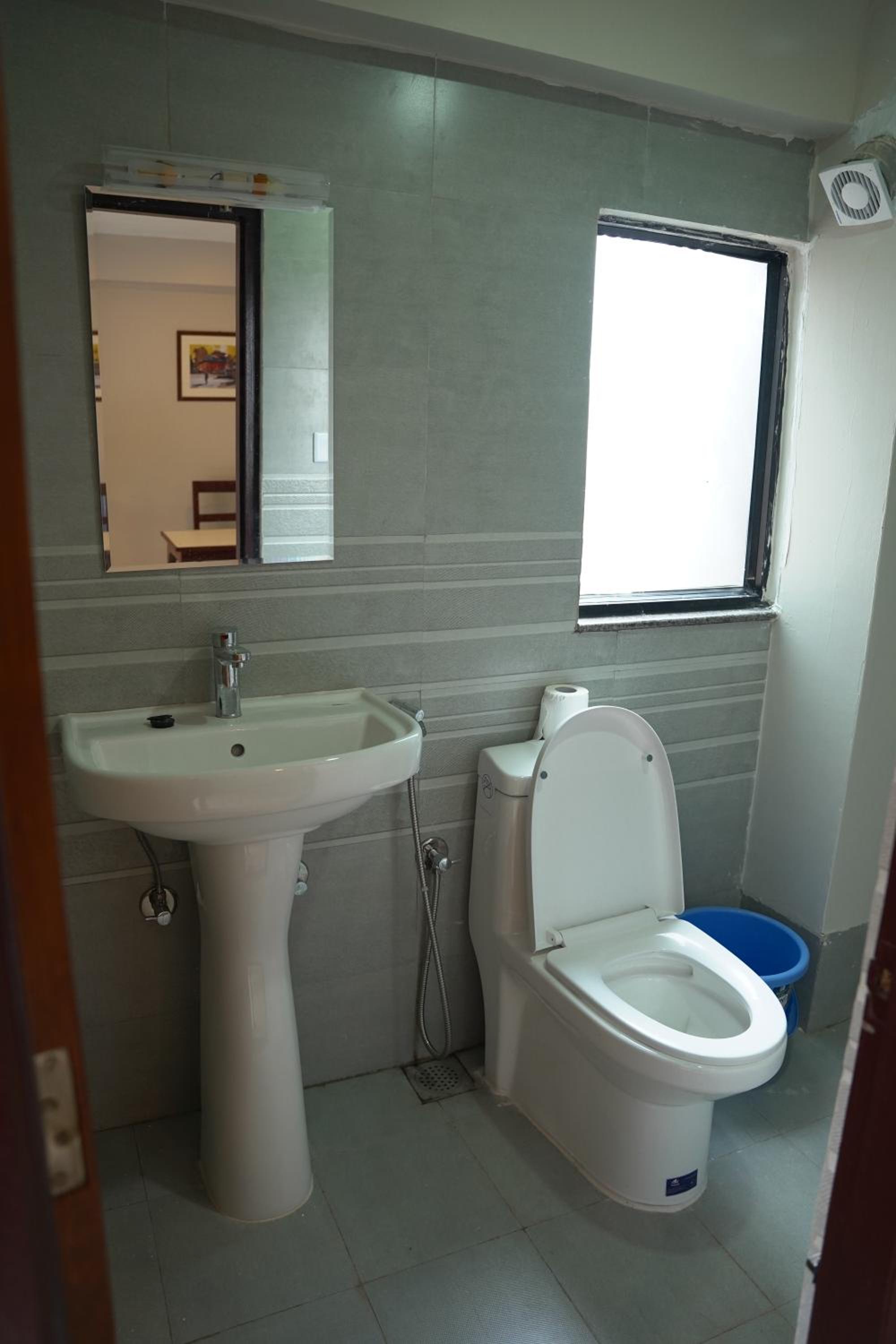 Photo 9