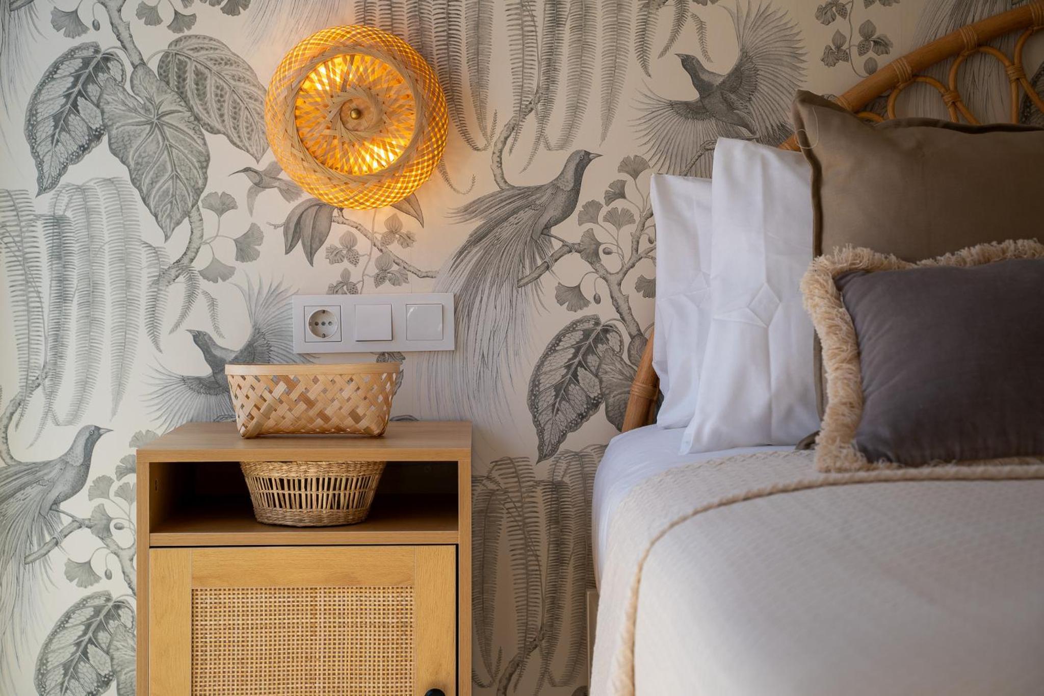 Barrio Gem Stylish 2Bedroom Oasis in Alicante