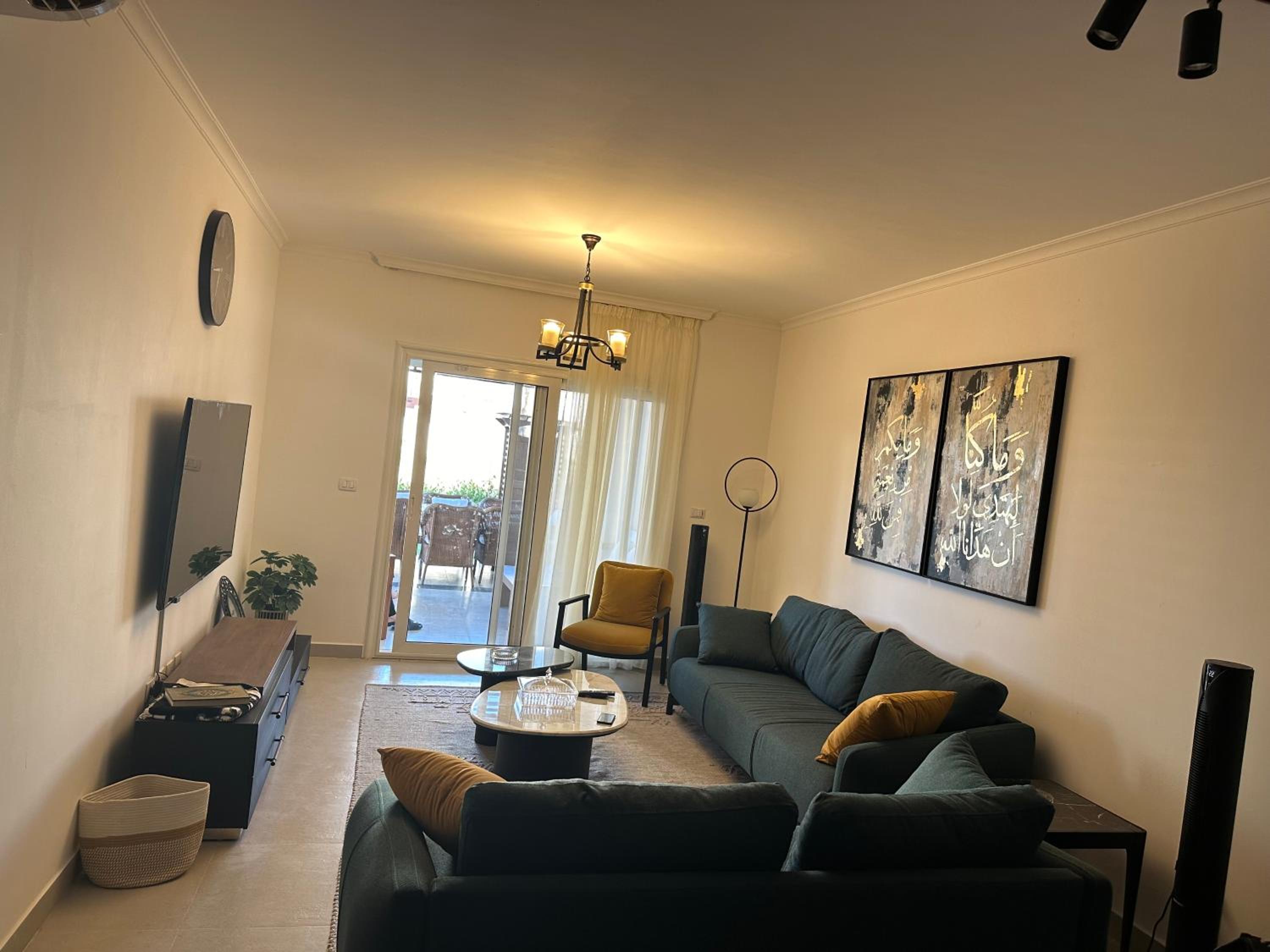 Amwaj Luxury 3Beds Chalet view 2
