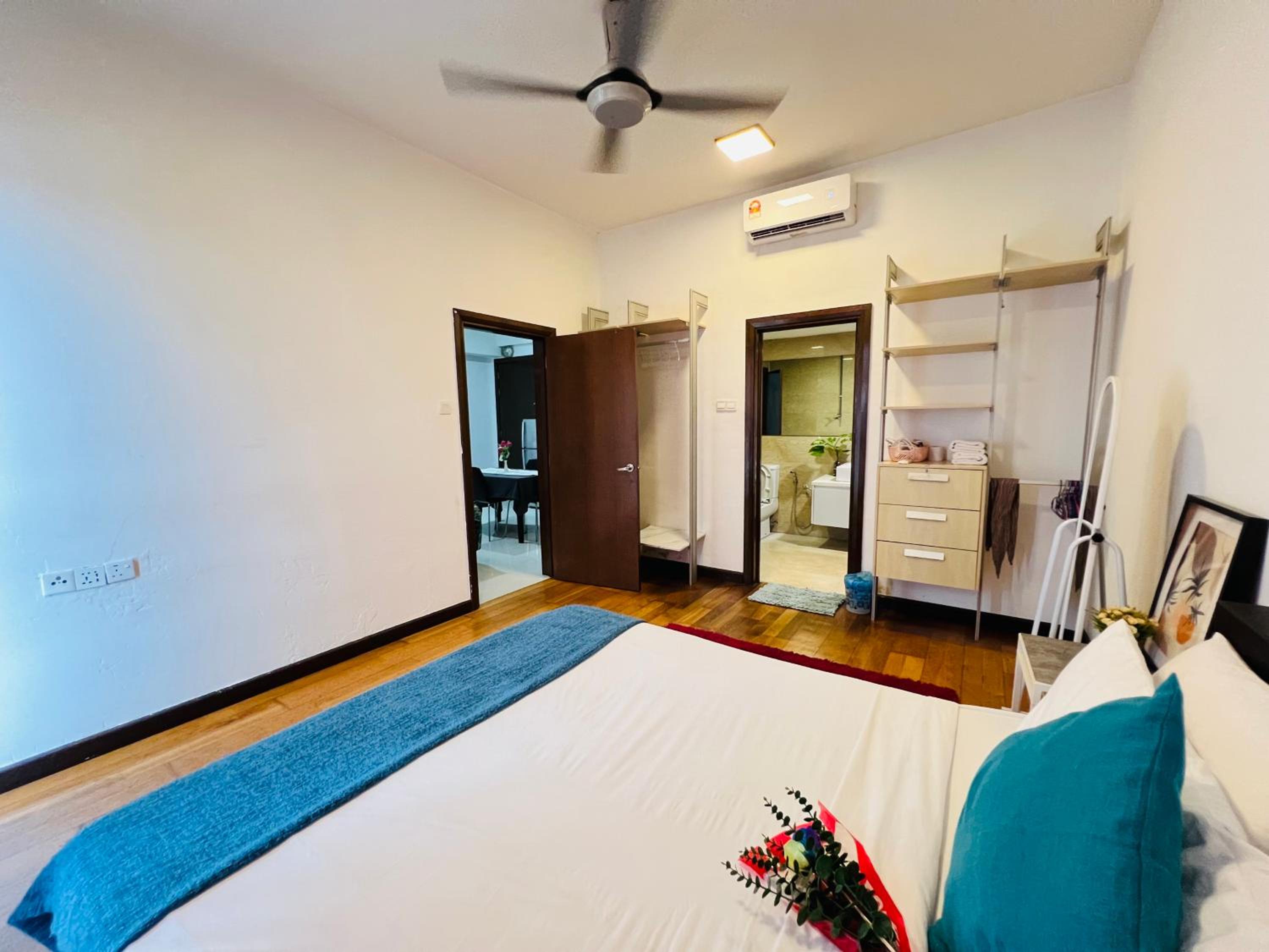 Spritz Empire Regalia Suites & Residence