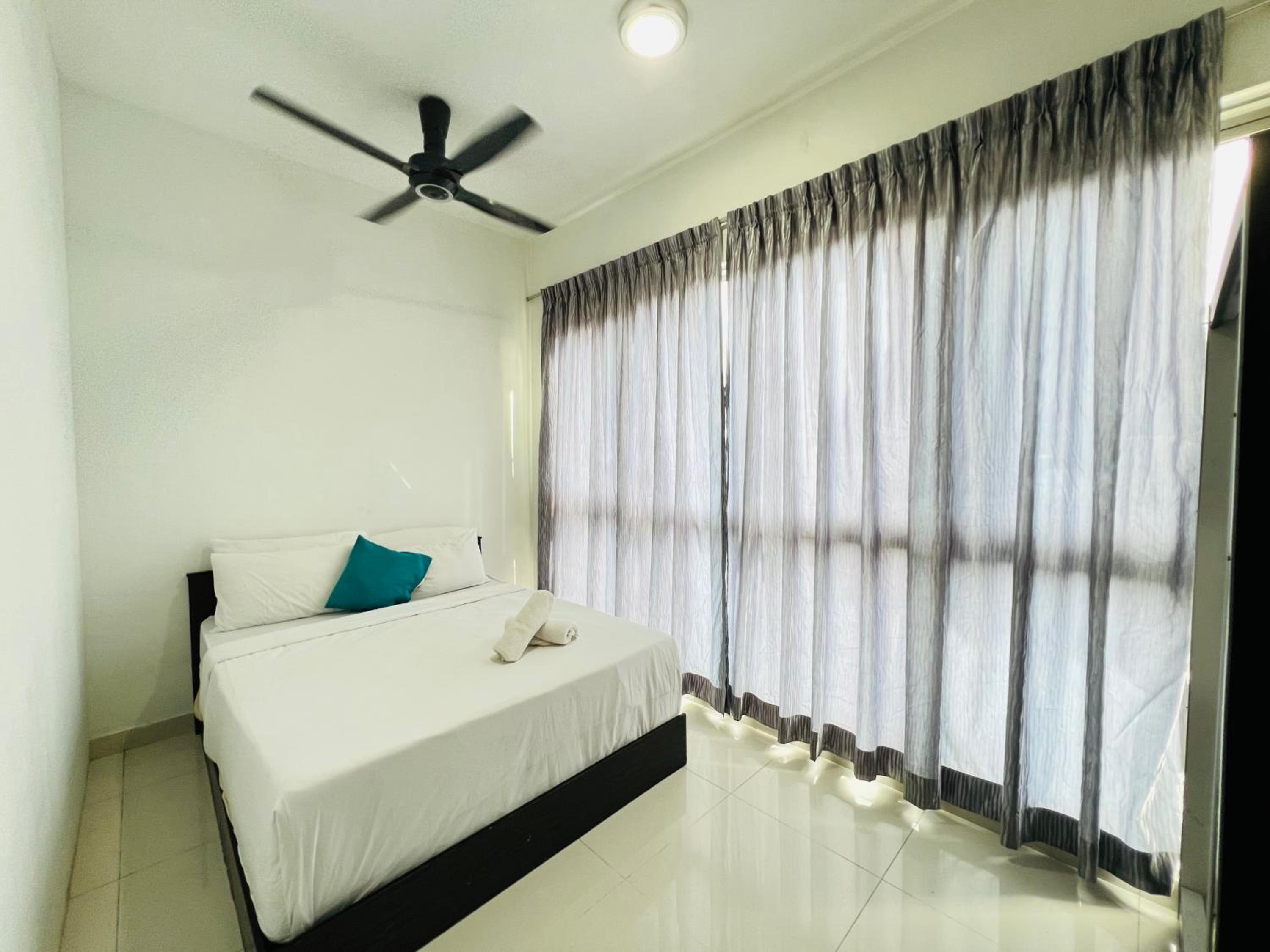 Spritz Empire Regalia Suites & Residence