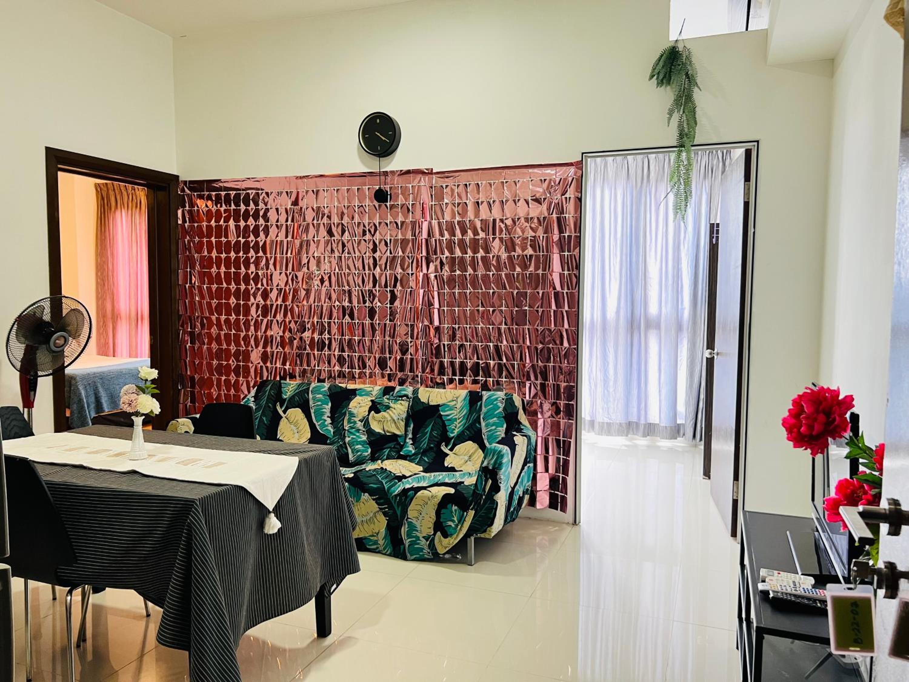 Spritz Empire Regalia Suites & Residence