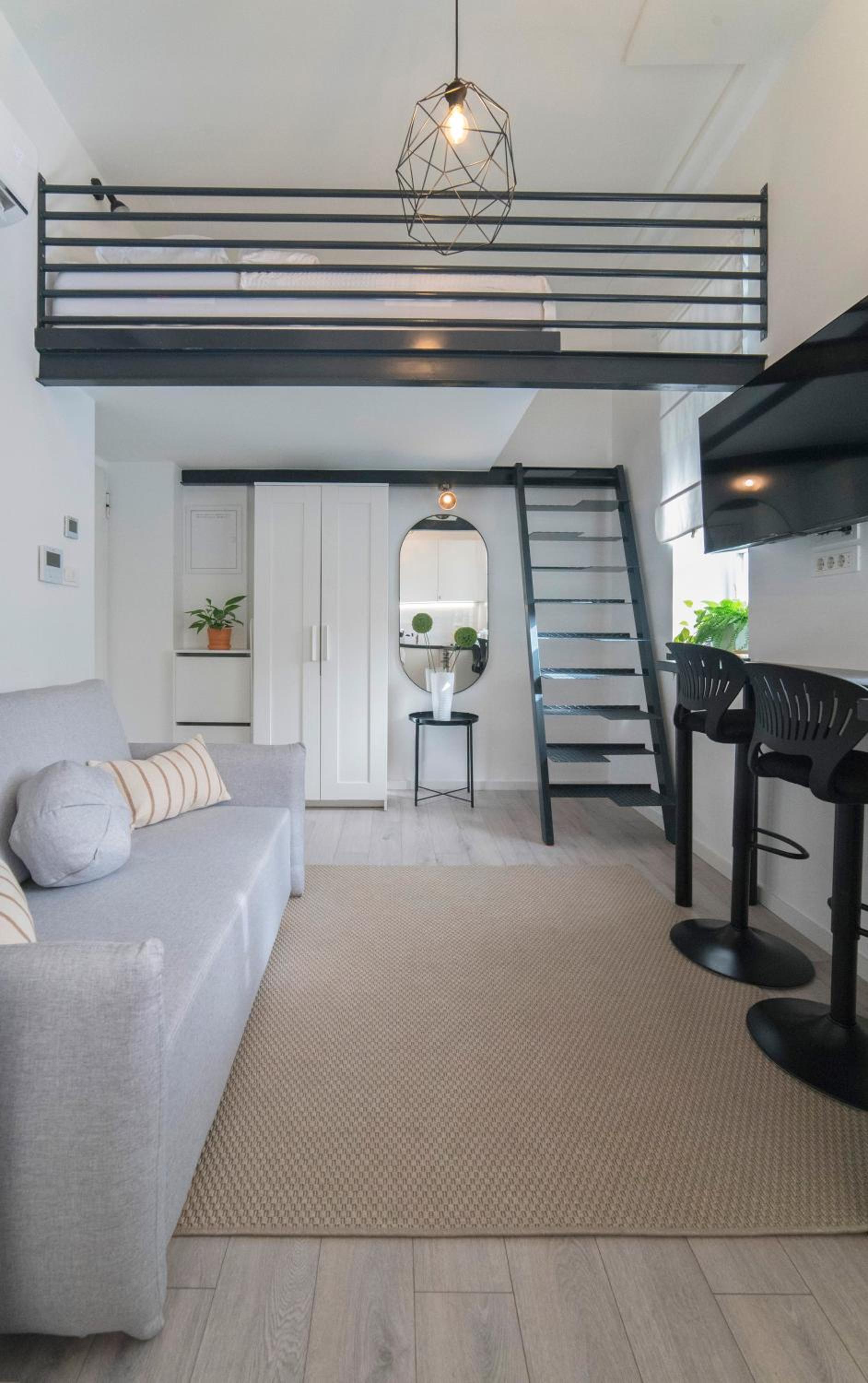 Mini P Zagreb - Cozy Studio with Free Parking view 2