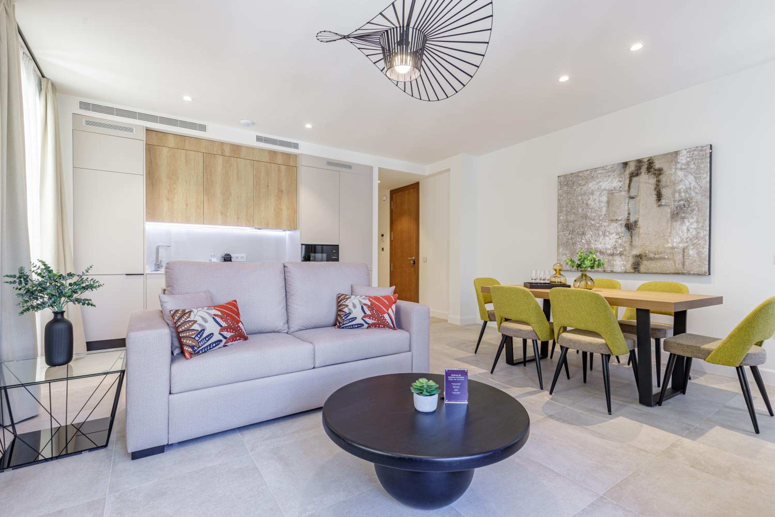 Plaza del Siglo Suites & Boutique Apartments by Caleta Homes