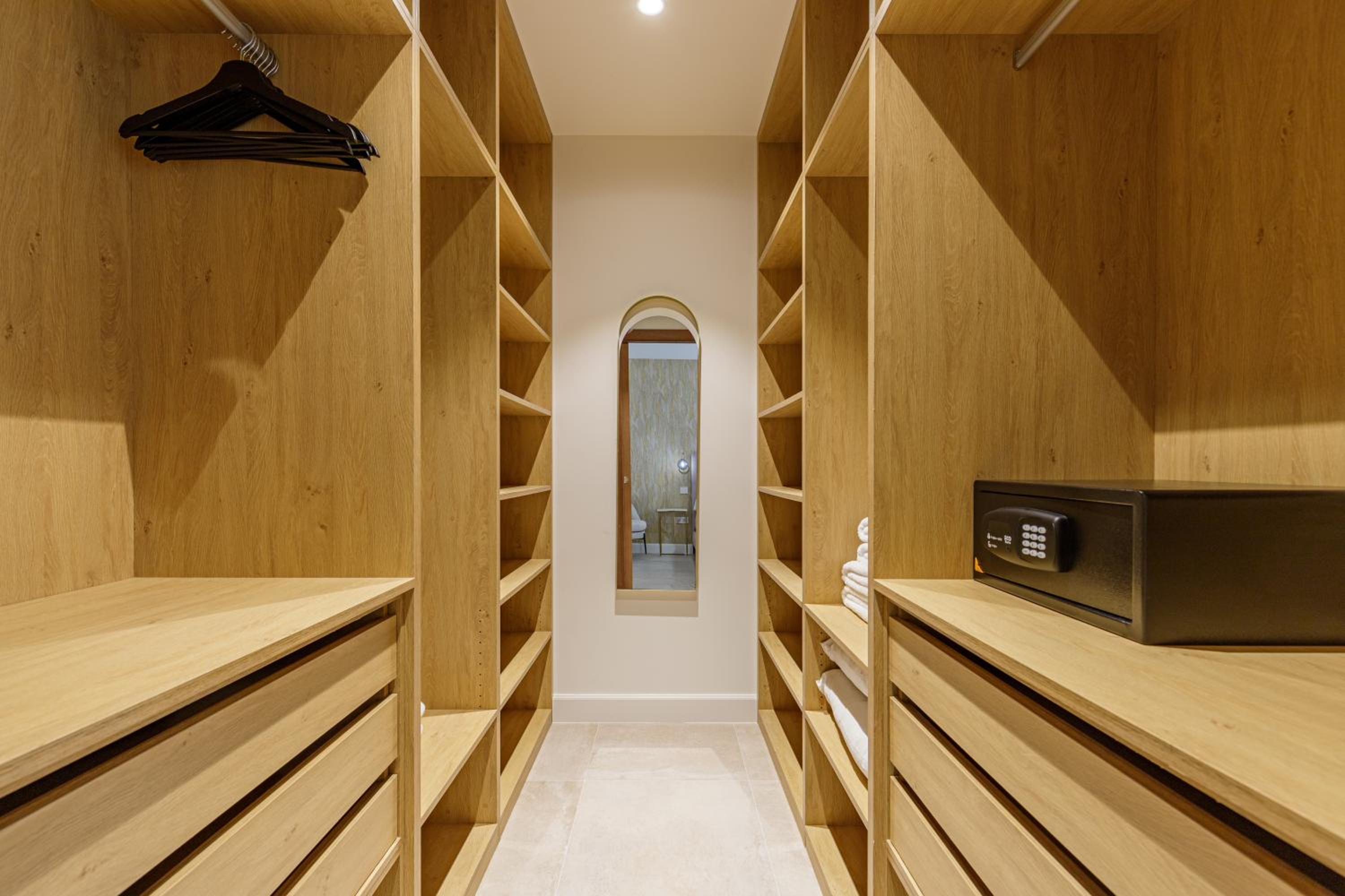 Plaza del Siglo Suites & Boutique Apartments by Caleta Homes