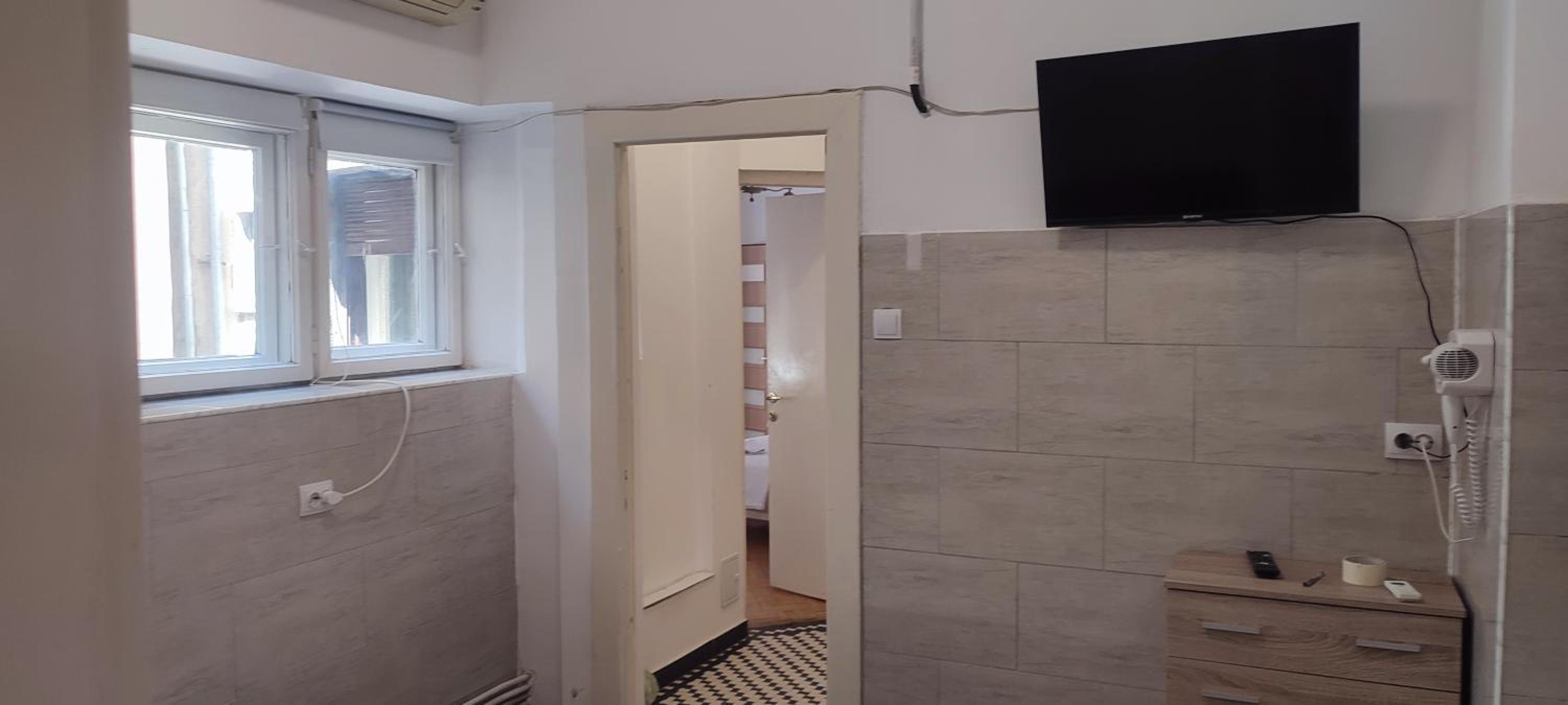 Iancu Apartments