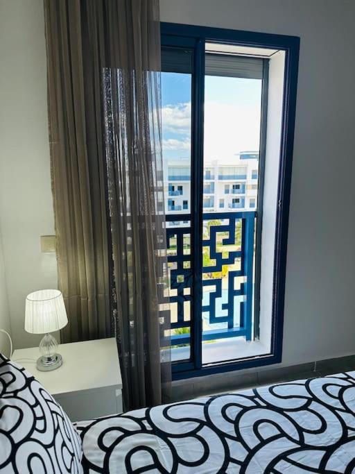 Lujoso y Moderno Apartamento en Costa Mar