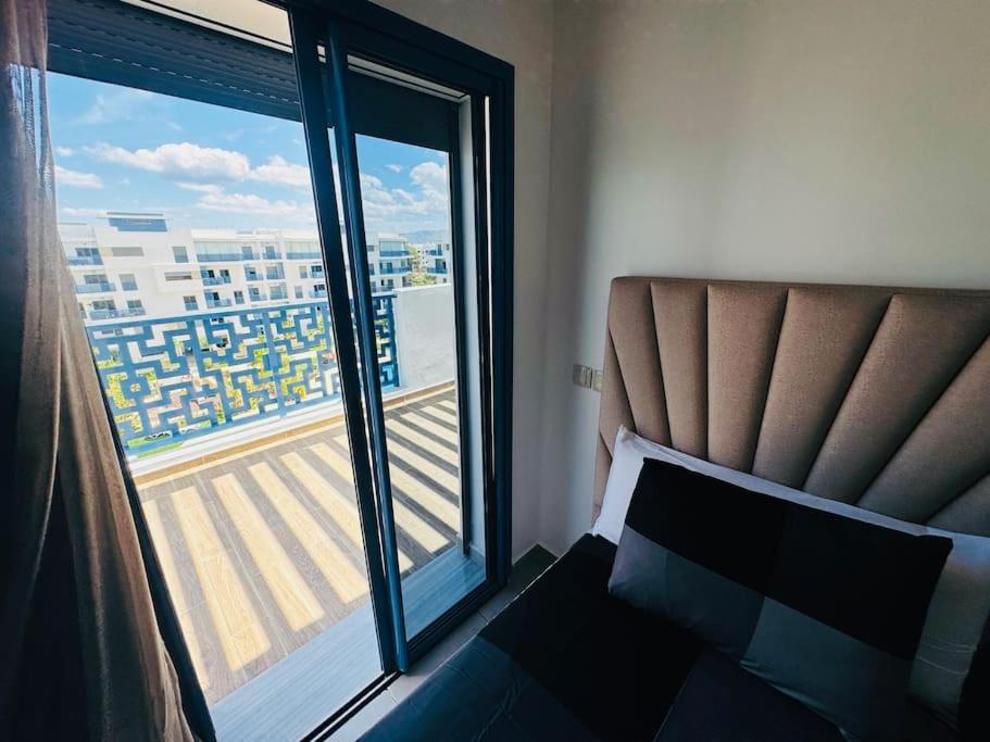 Lujoso y Moderno Apartamento en Costa Mar