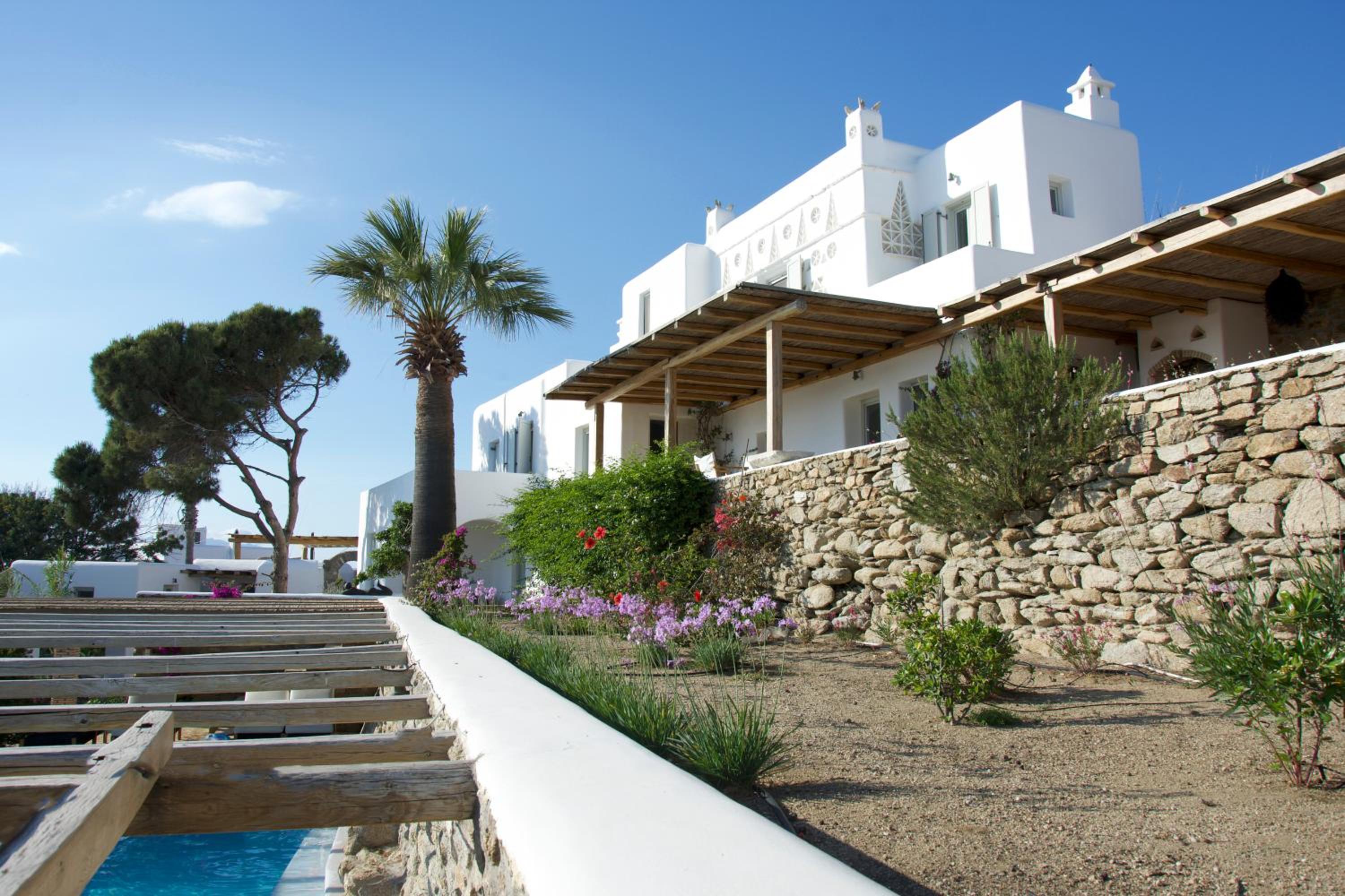 Villa Baroness in Mykonos Town view 3