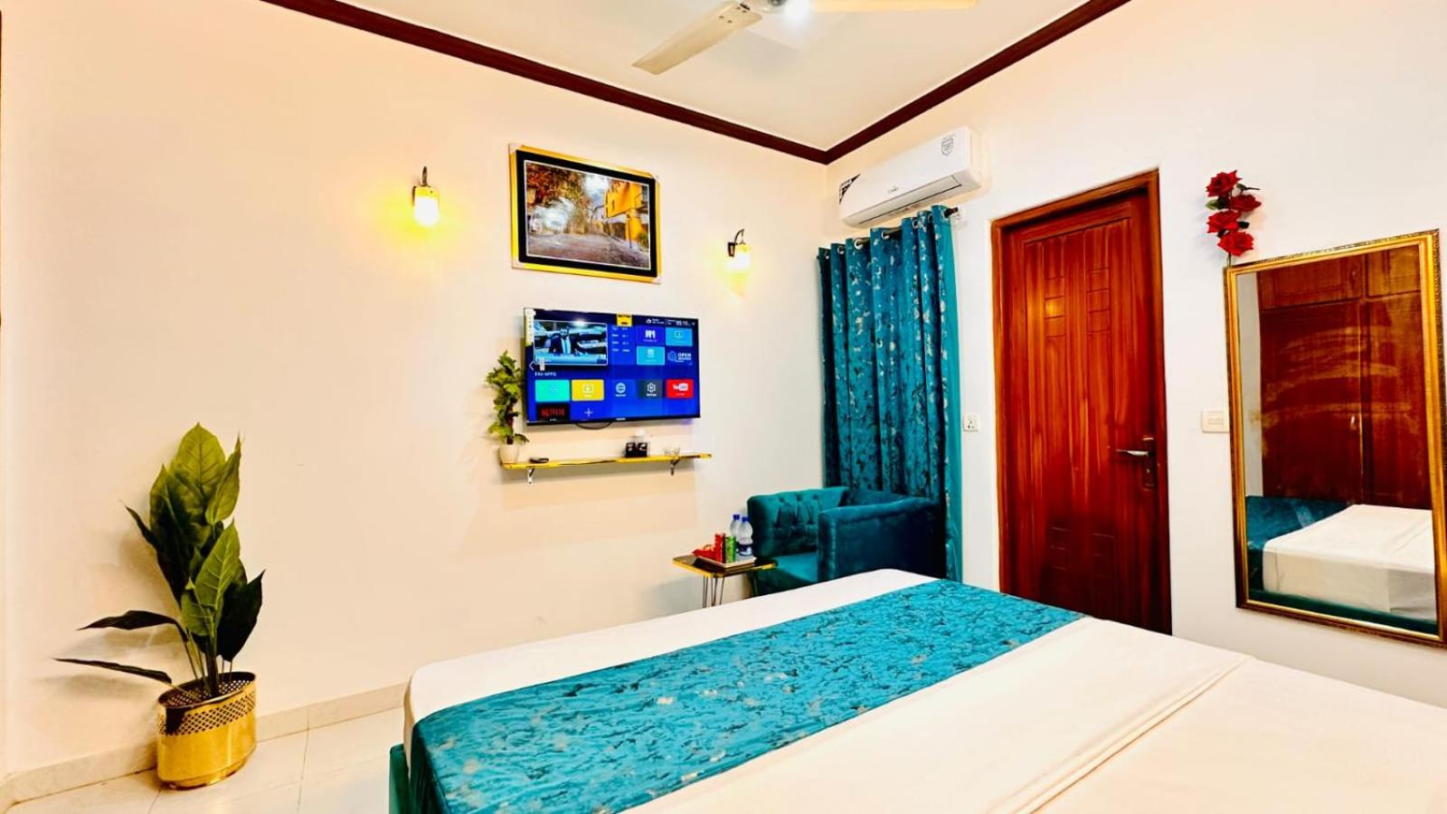 hotel room