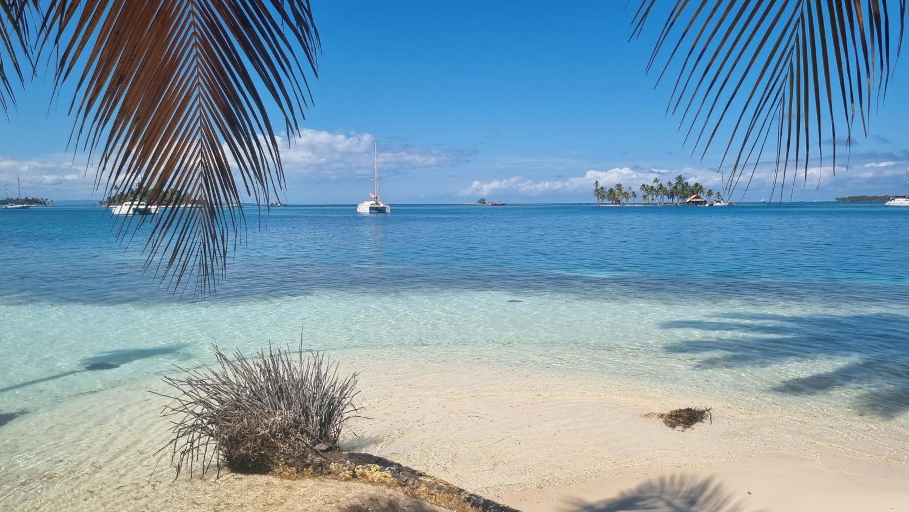 Sailing Experiences - Full Catamaran with skipper