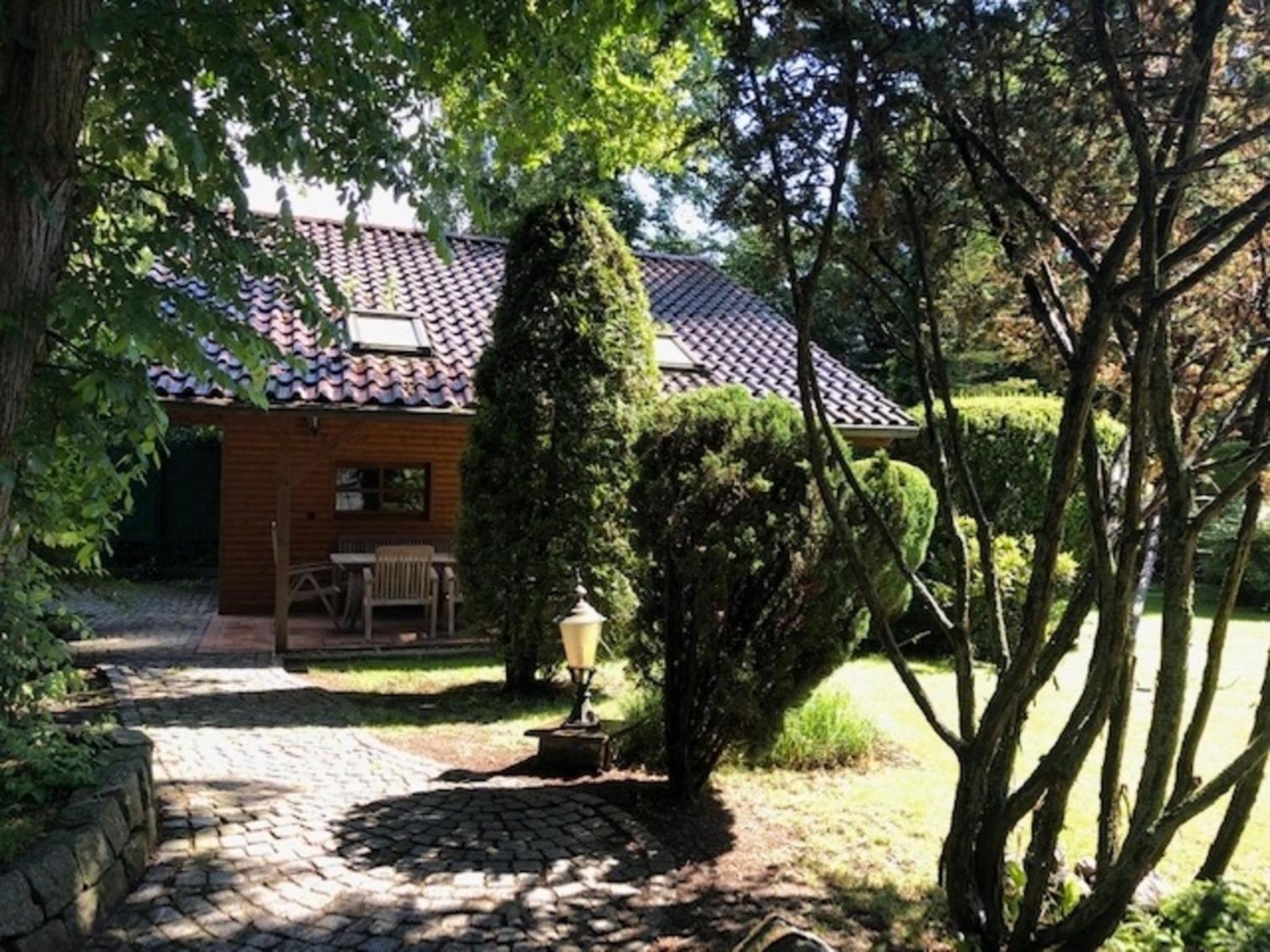 Blockhaus am Waldrand