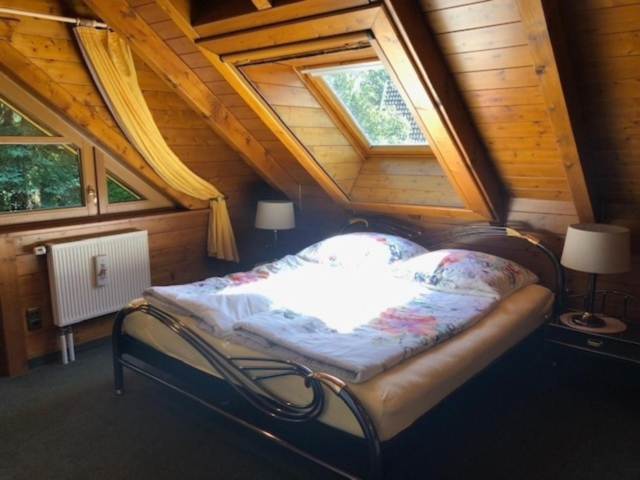 Blockhaus am Waldrand