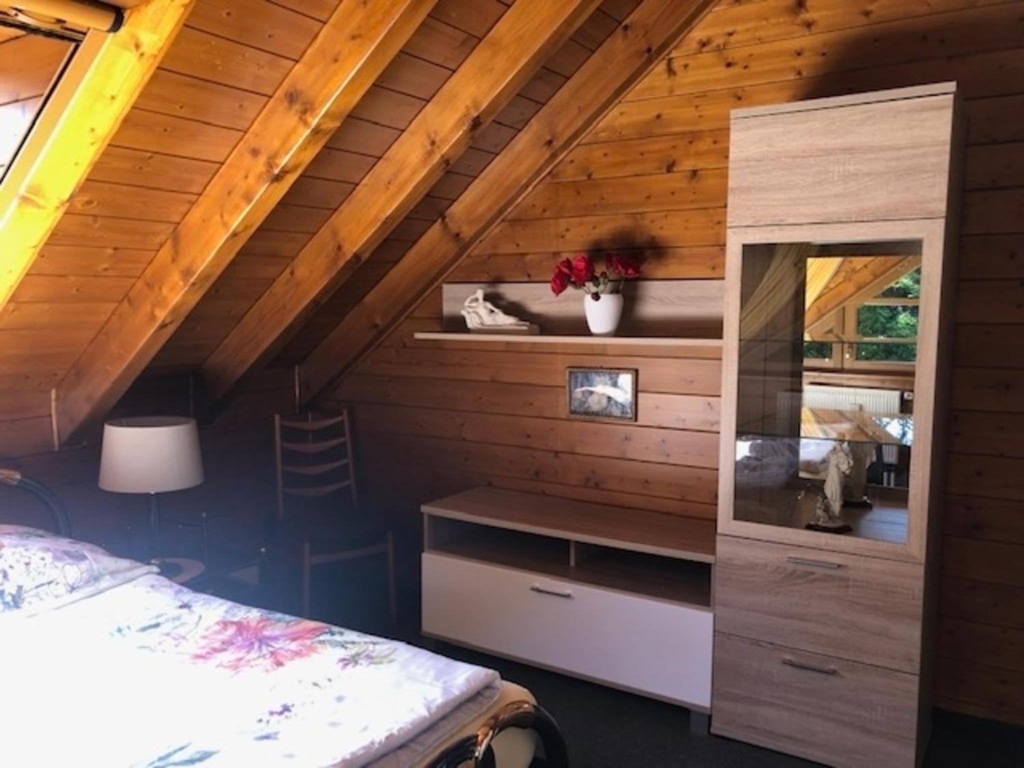 Blockhaus am Waldrand