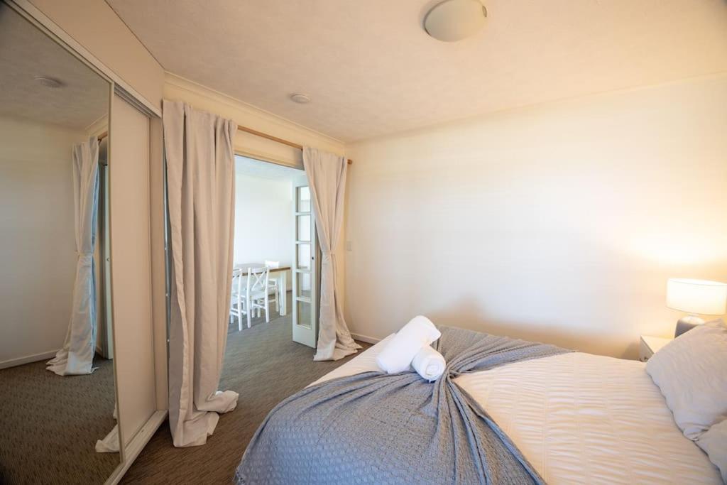 Resort Style Oasis, 2 Bedroom, 2 Bath, sleeps 6