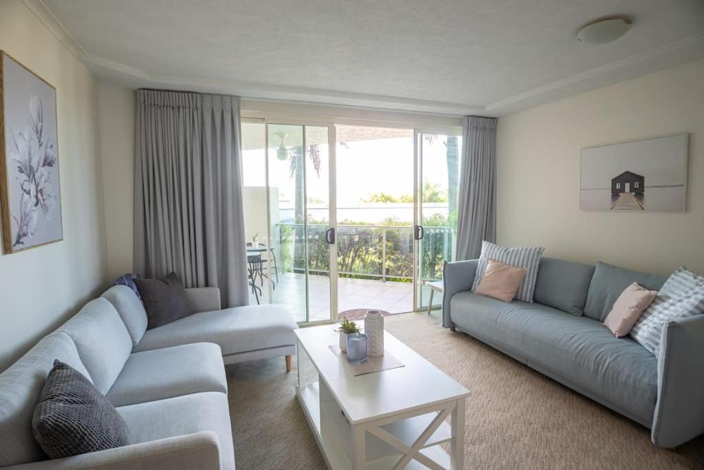 Resort Style Oasis, 2 Bedroom, 2 Bath, sleeps 6