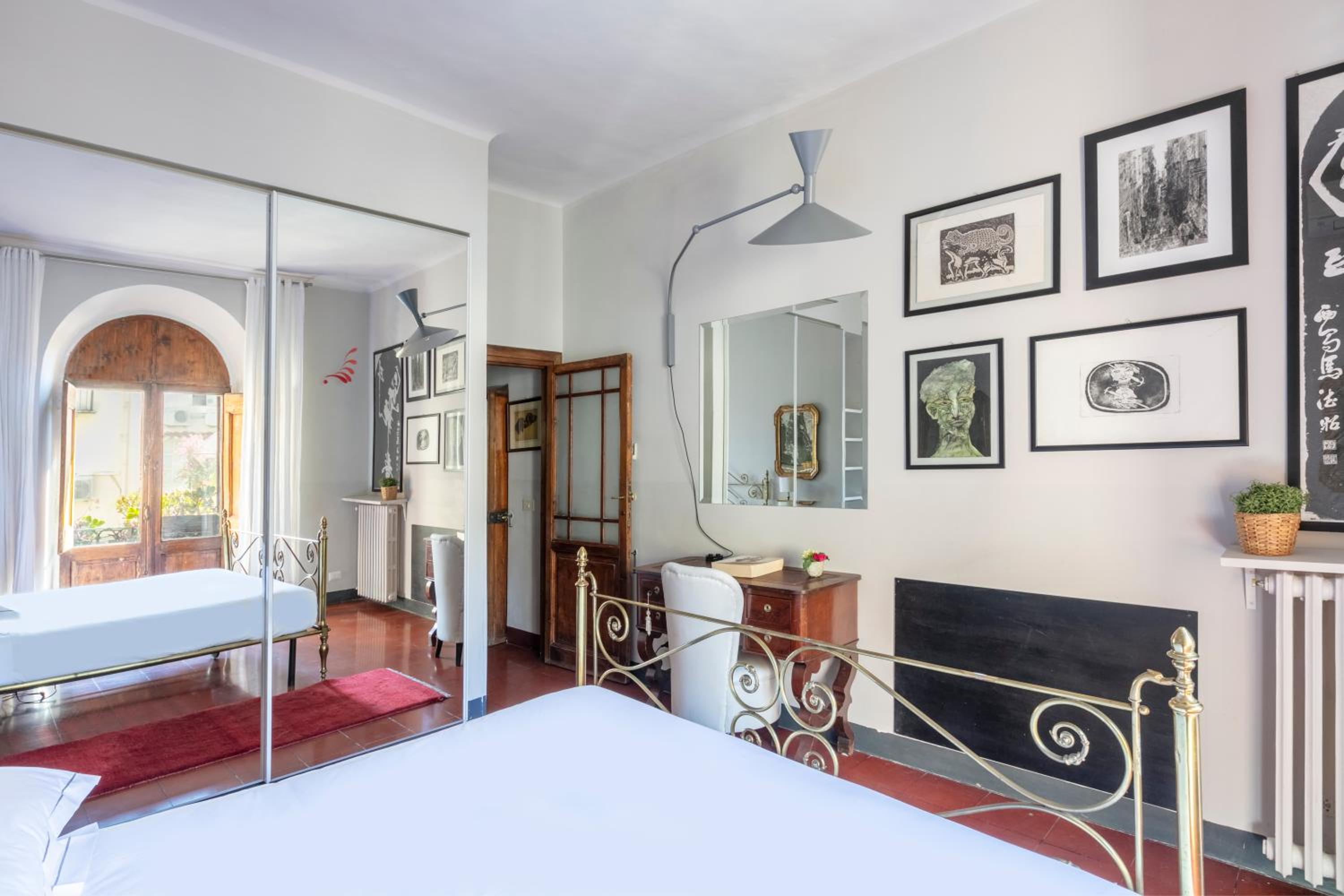 ROMAC Leone Apartments
