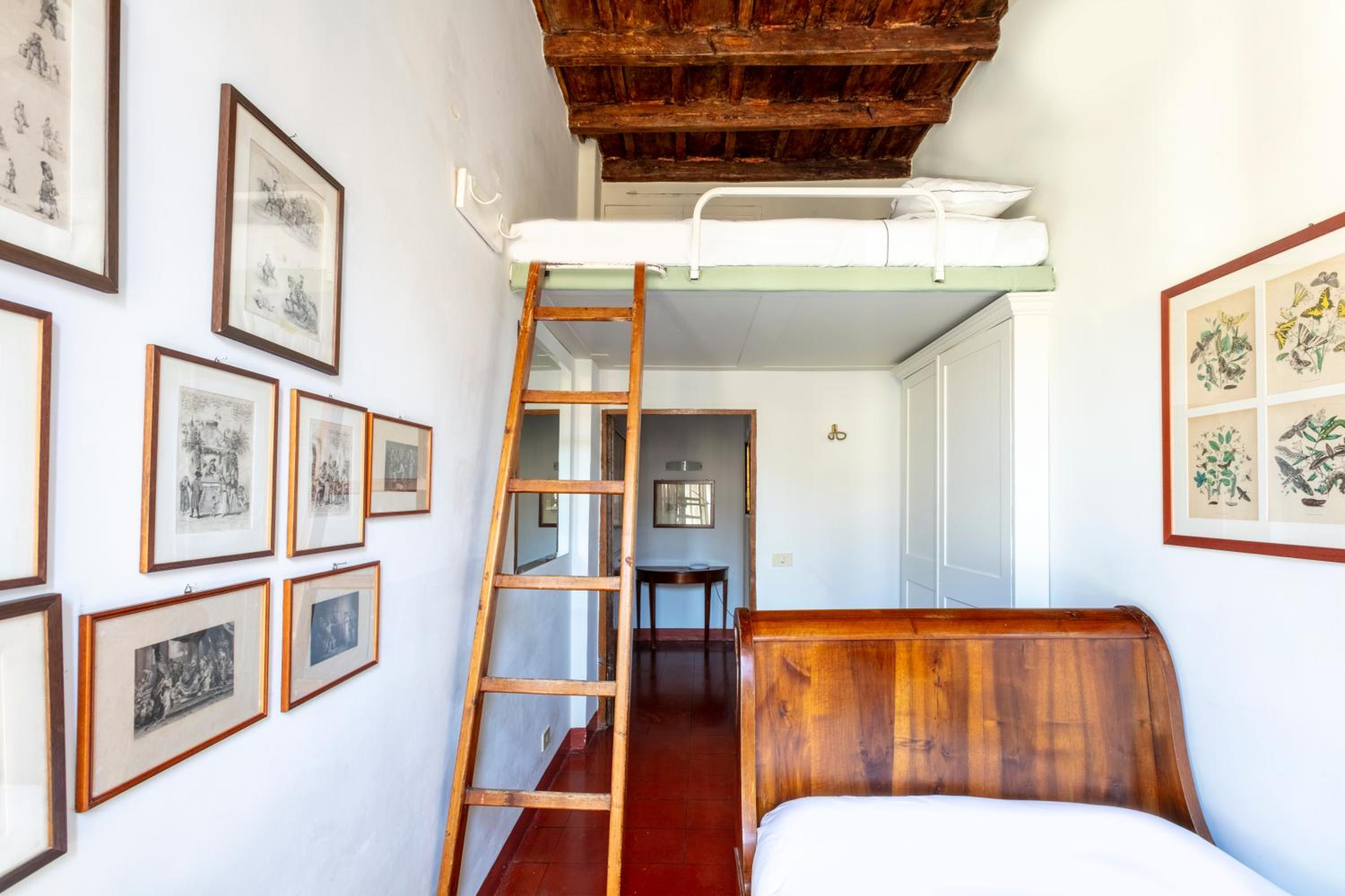 ROMAC Leone Apartments