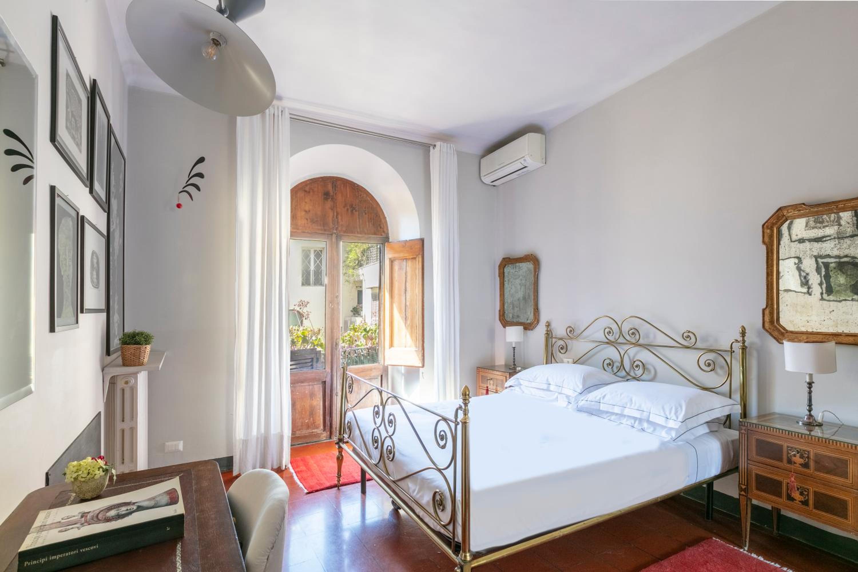 ROMAC Leone Apartments