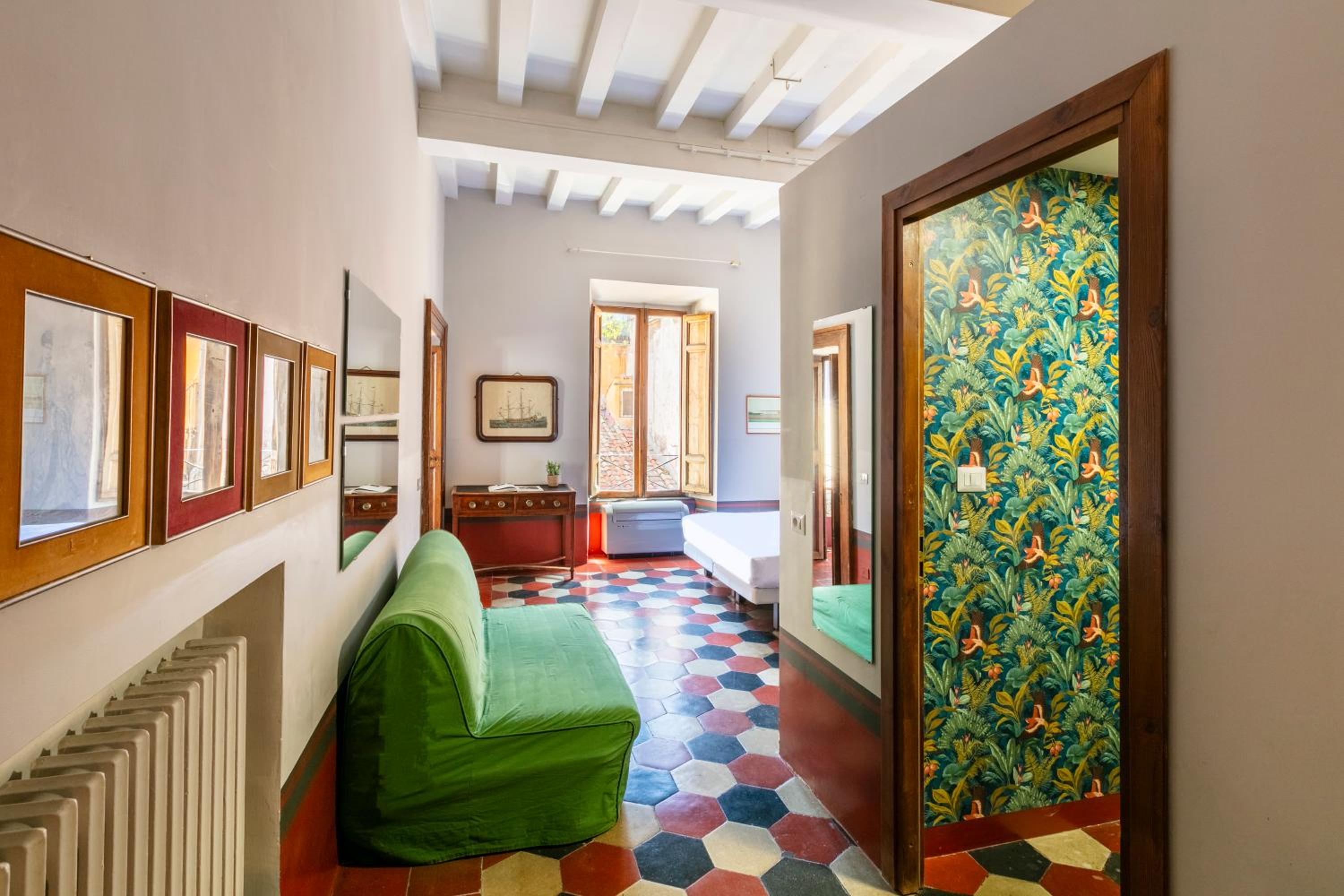 ROMAC Leone Apartments