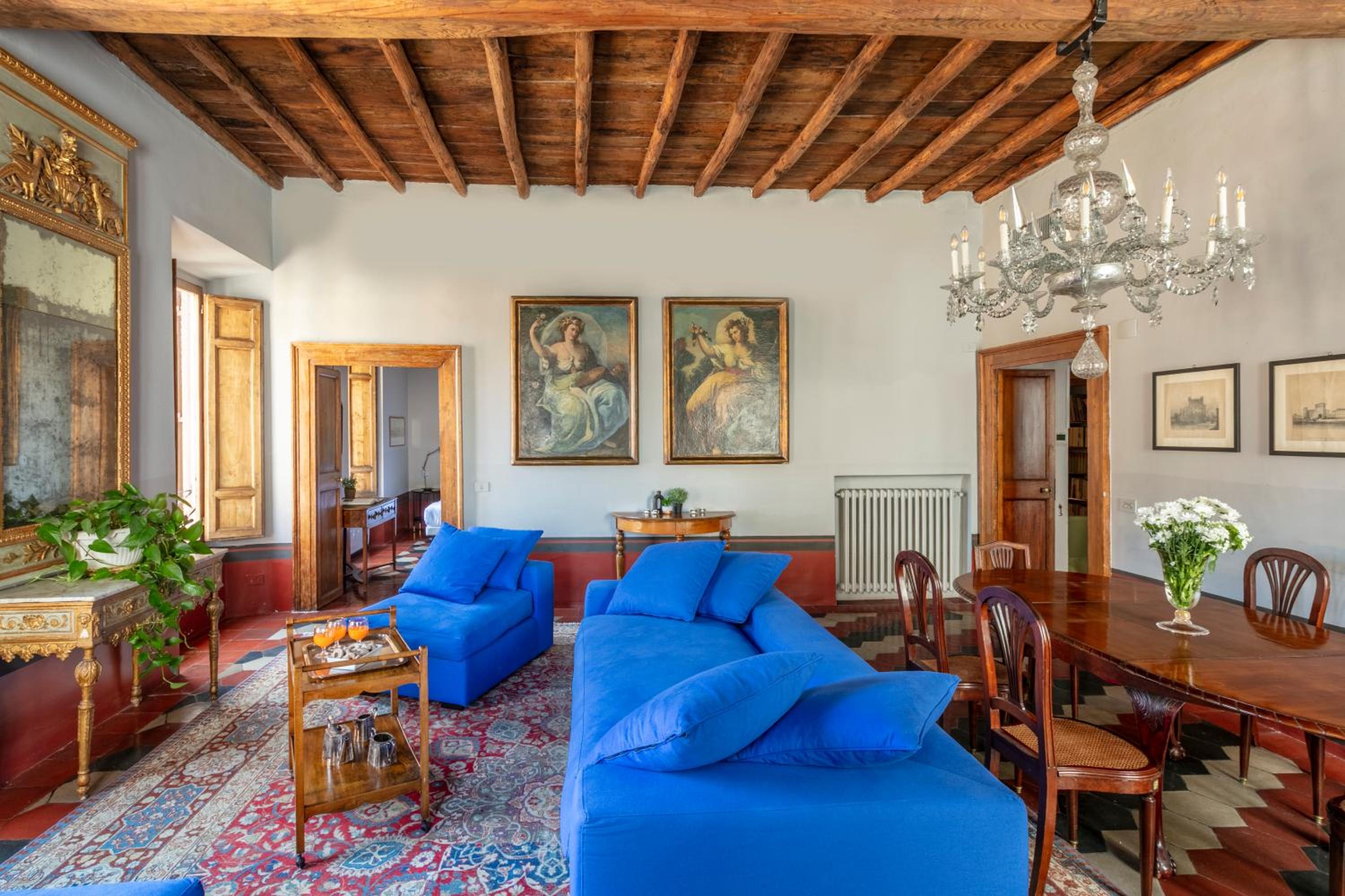 ROMAC Leone Apartments