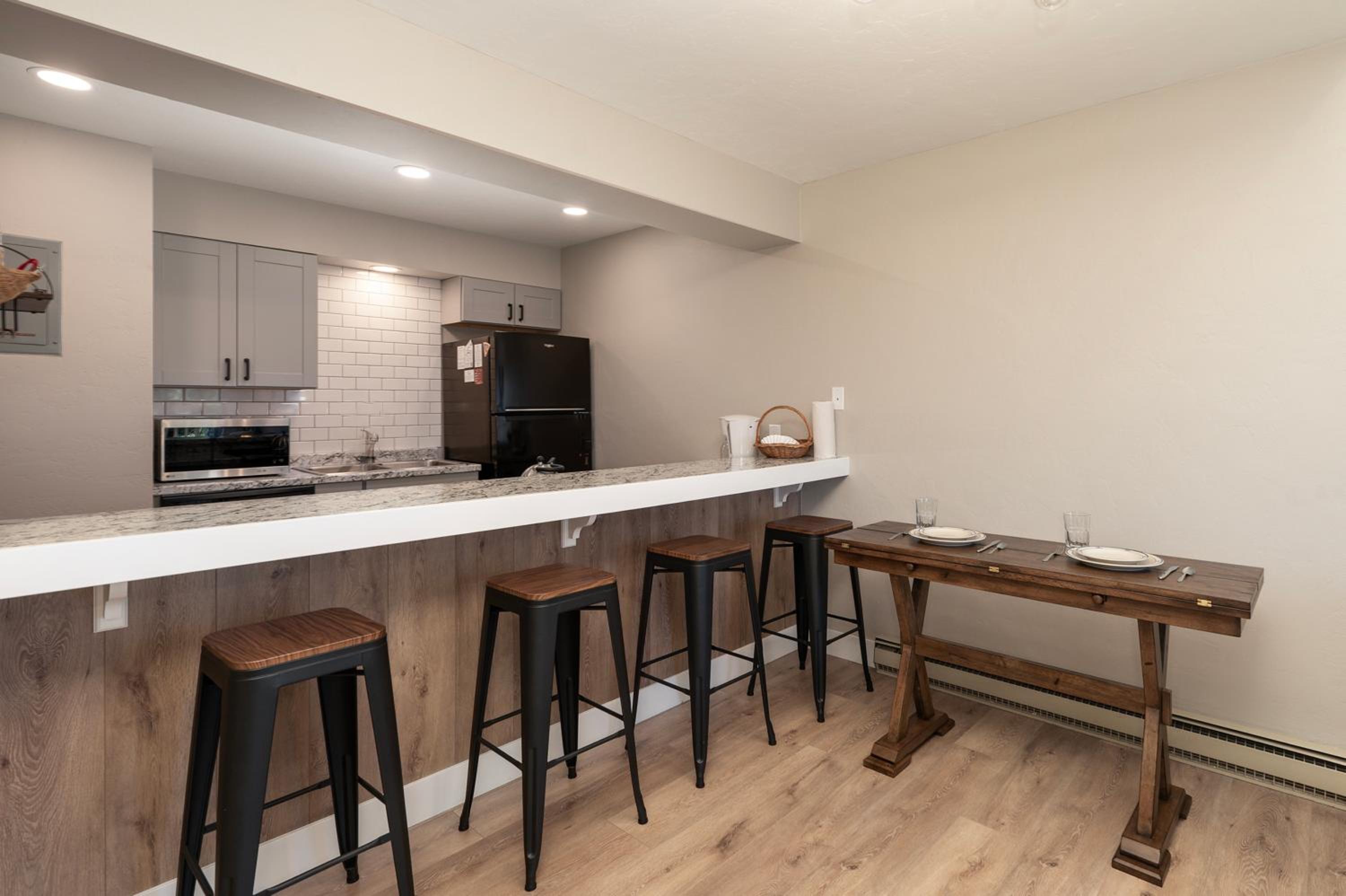Meadow Ridge Court 18 Unit 11