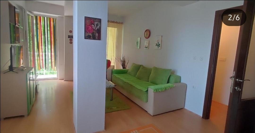 Colores Apartments view 2