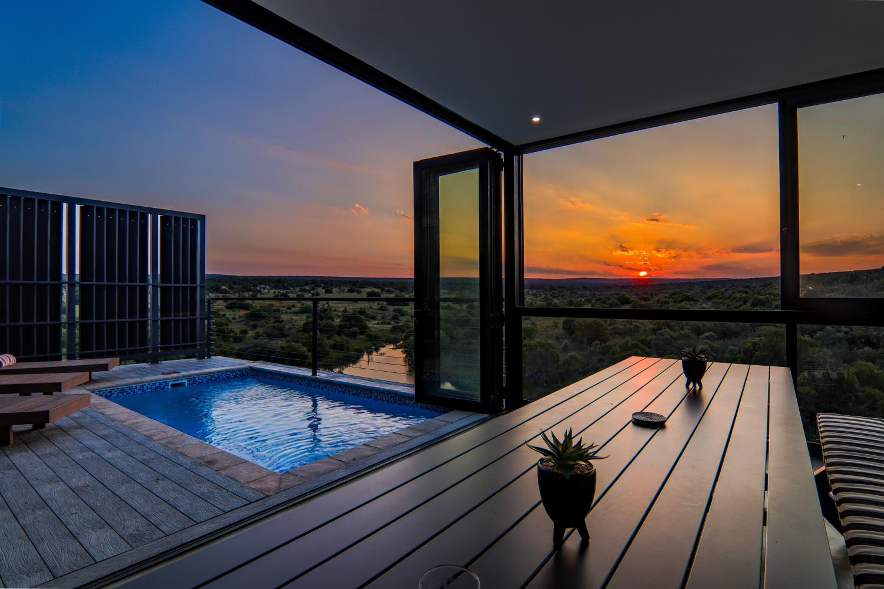 Cliffhanger Lodge