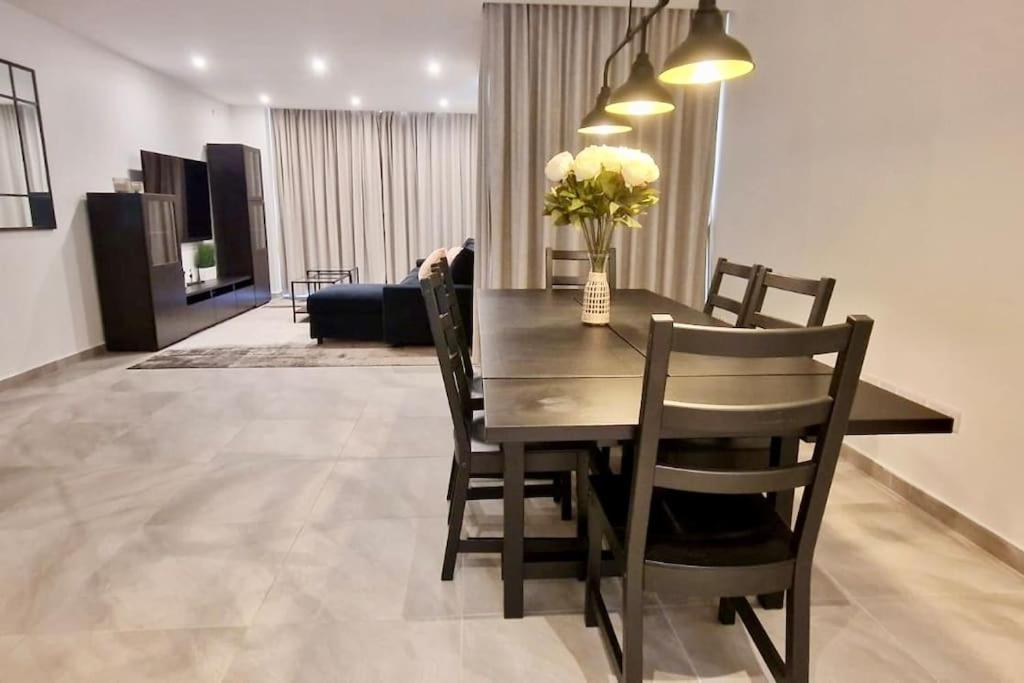 Apartment in Spinola bay — St Julian's