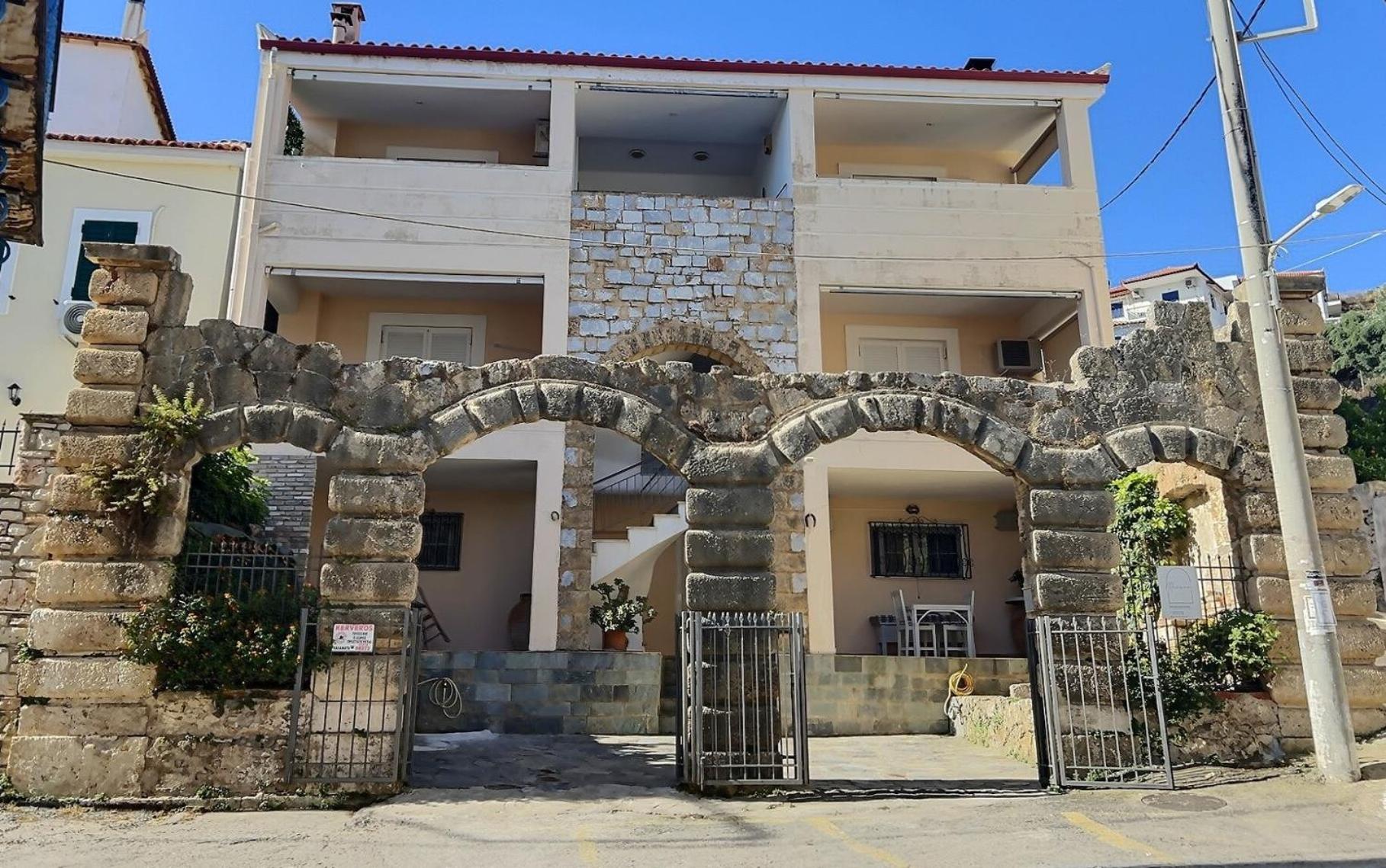 Maison Apartments Koroni , 2nd Floor Apartment 4 photo 5