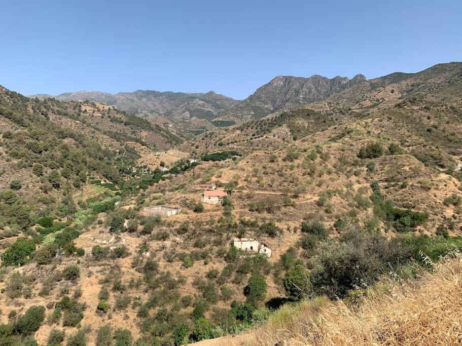 Las Golondrinas, authentic Cortijo in the hills of Almuñécar
