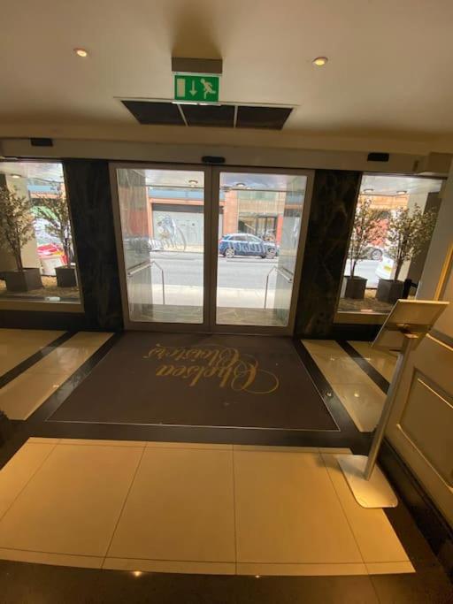 Stylish & Comfy Chelsea Haven Walk to Tube & Bus