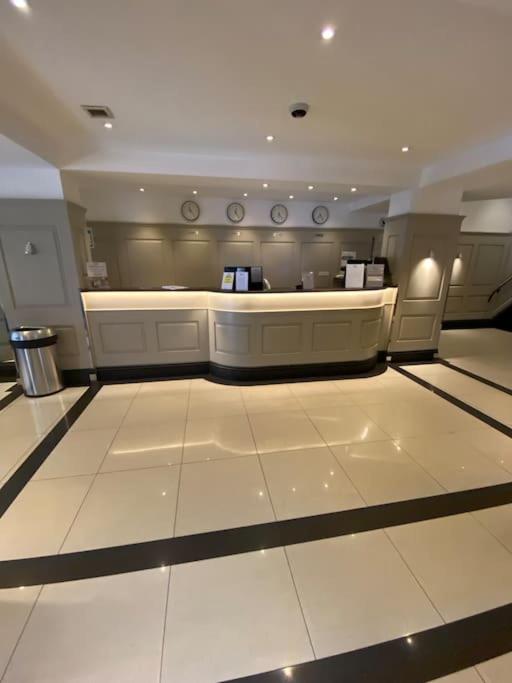 Stylish & Comfy Chelsea Haven Walk to Tube & Bus