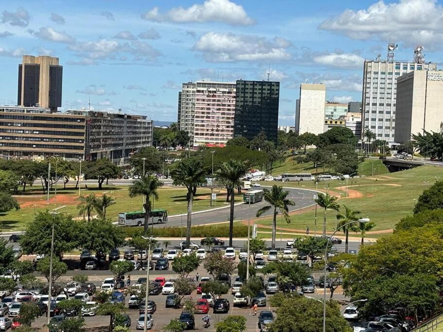 Flat com varanda e localização privilegiada-Vision