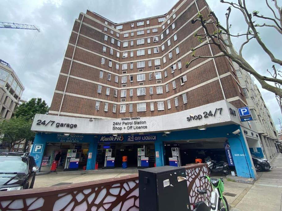 Stylish & Comfy Chelsea Haven Walk to Tube & Bus